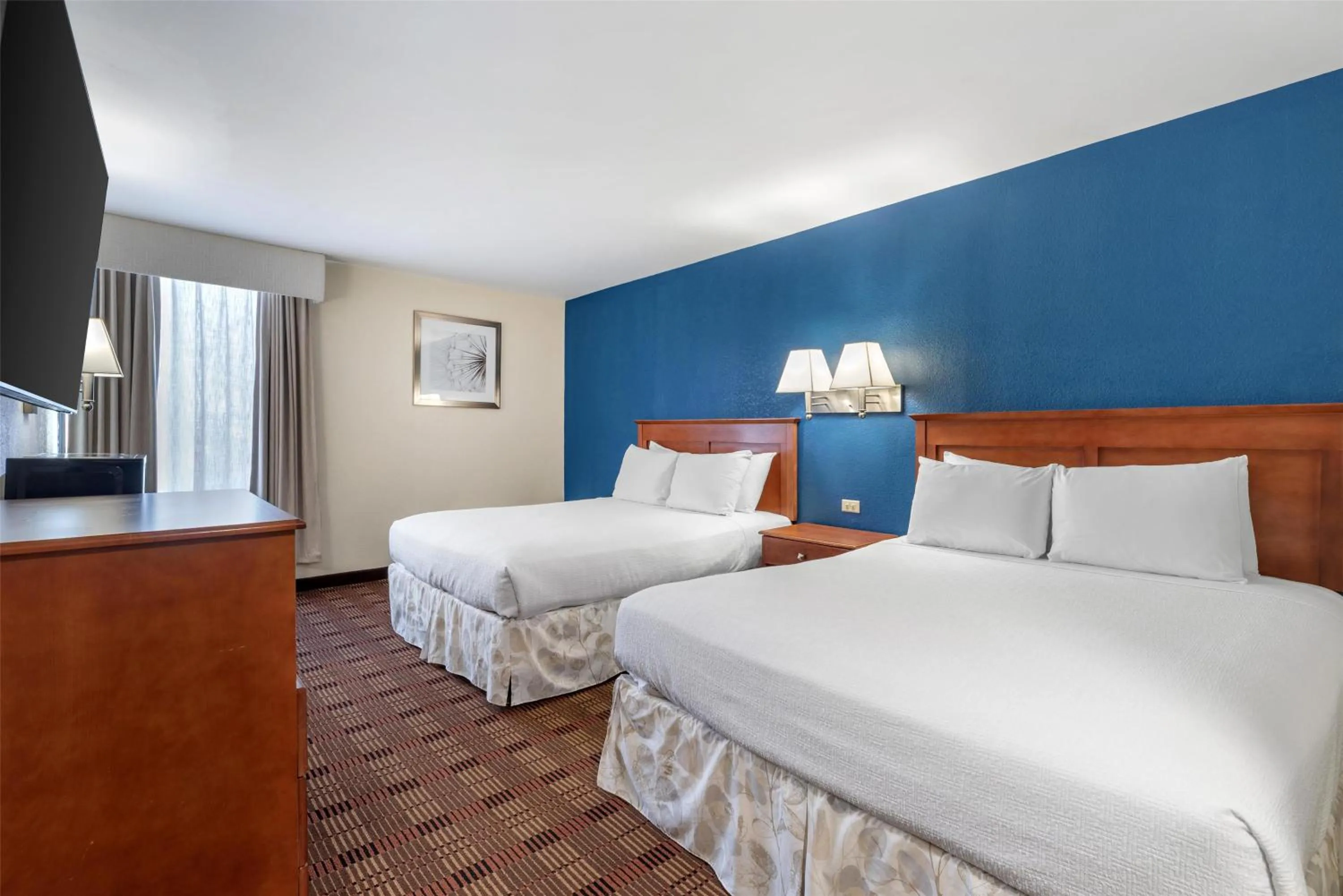 Bedroom, Bed in SureStay Hotel by Best Western East Brunswick