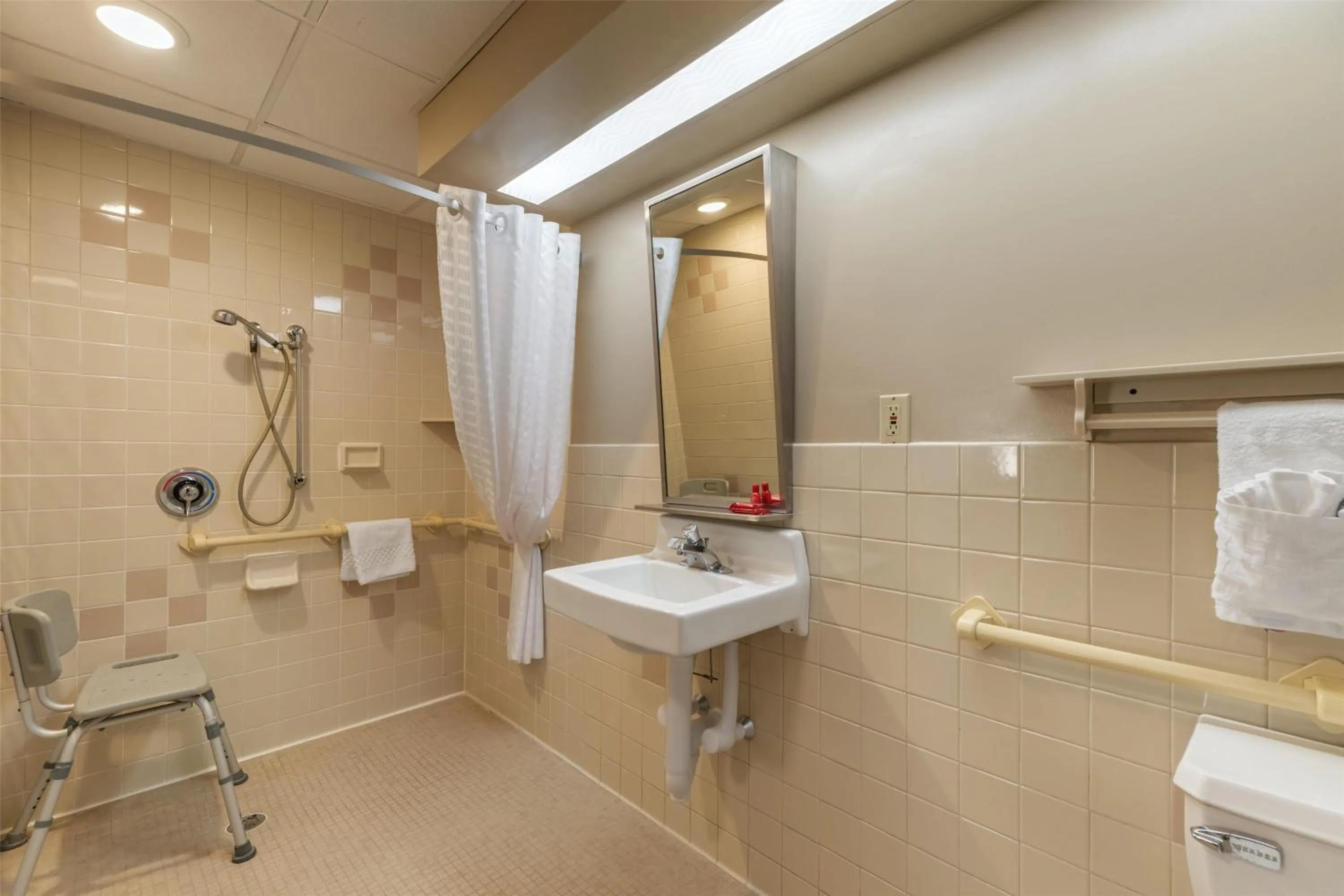 Bathroom in SureStay Hotel by Best Western East Brunswick