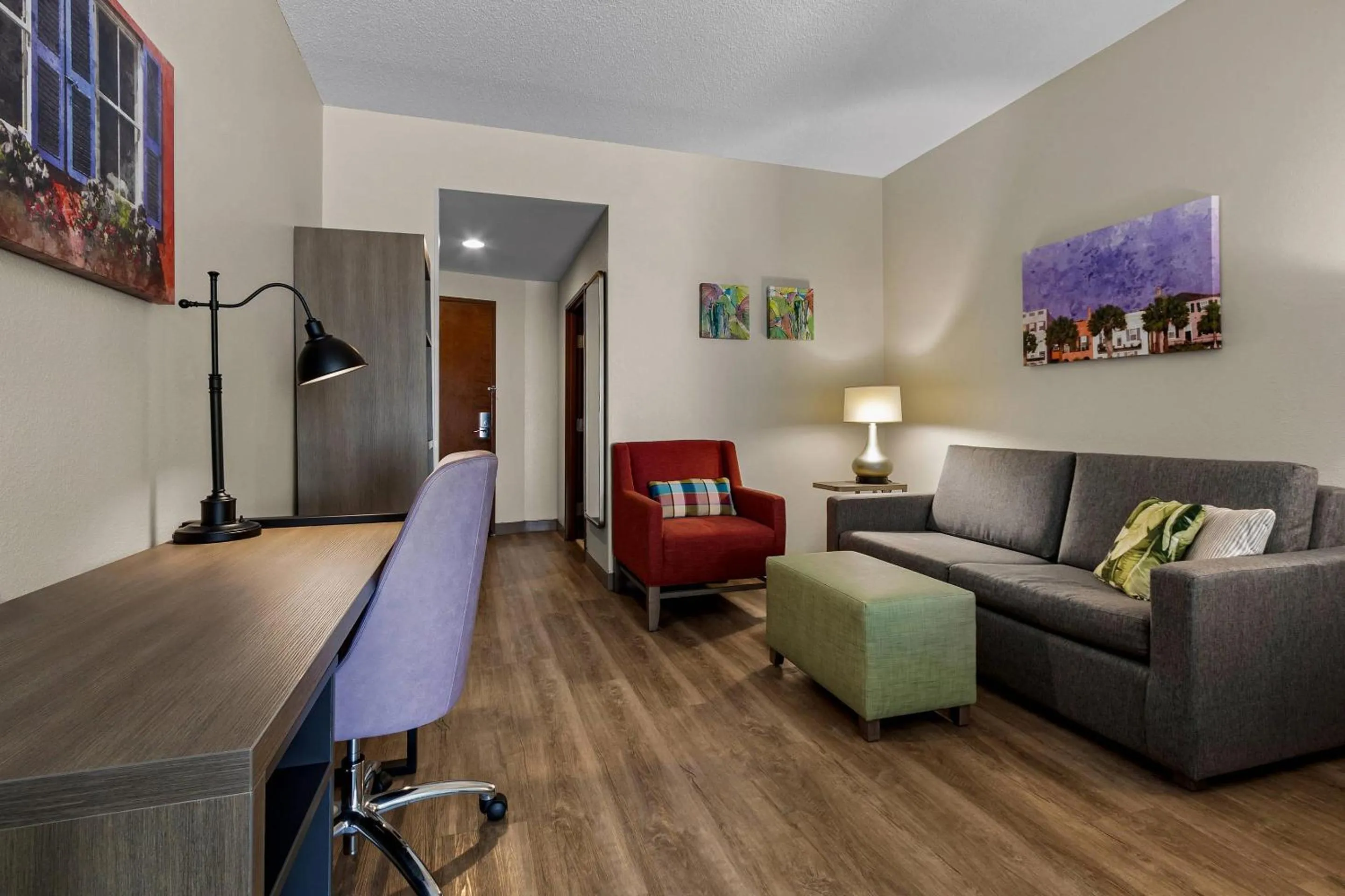 Bedroom in Comfort Suites Charleston West Ashley