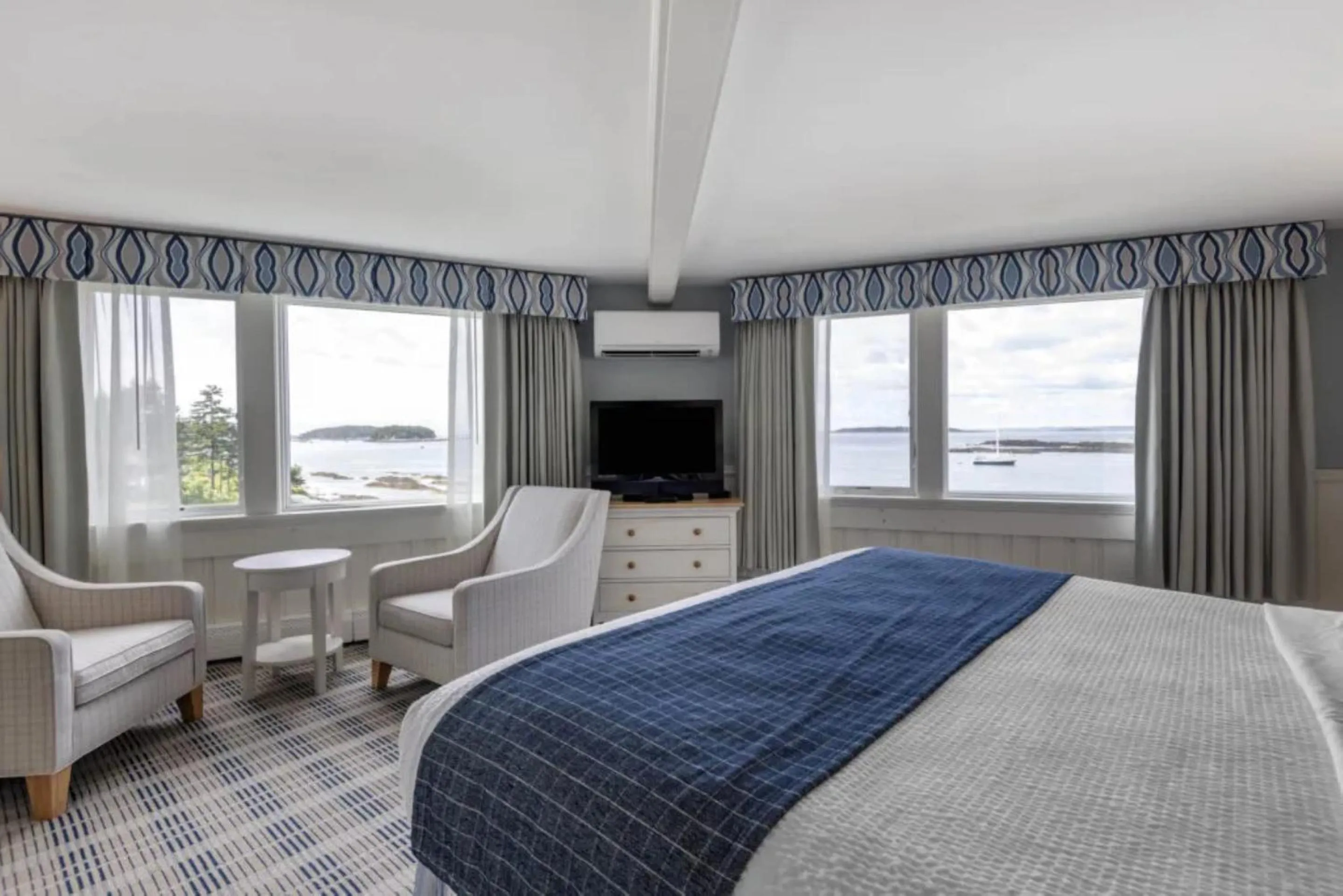 Bedroom, Bed in Sebasco Harbor Resort & Golf Club