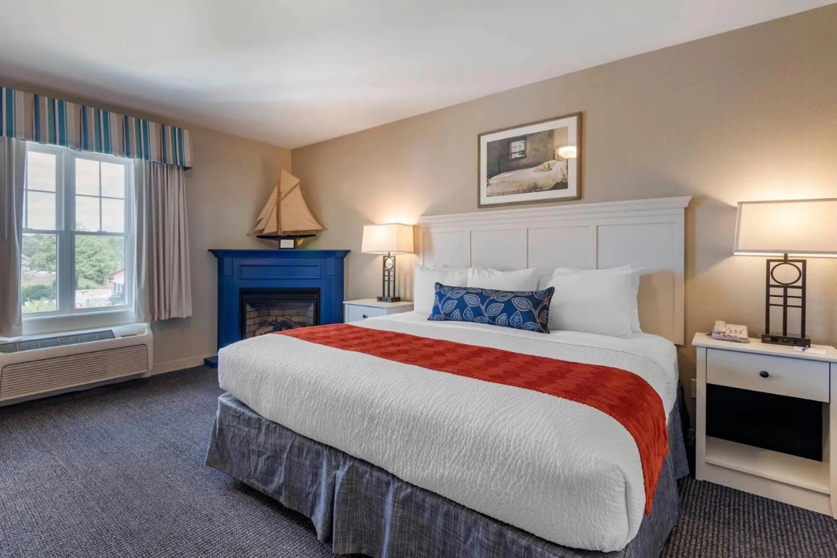 Bedroom, Bed in Sebasco Harbor Resort & Golf Club