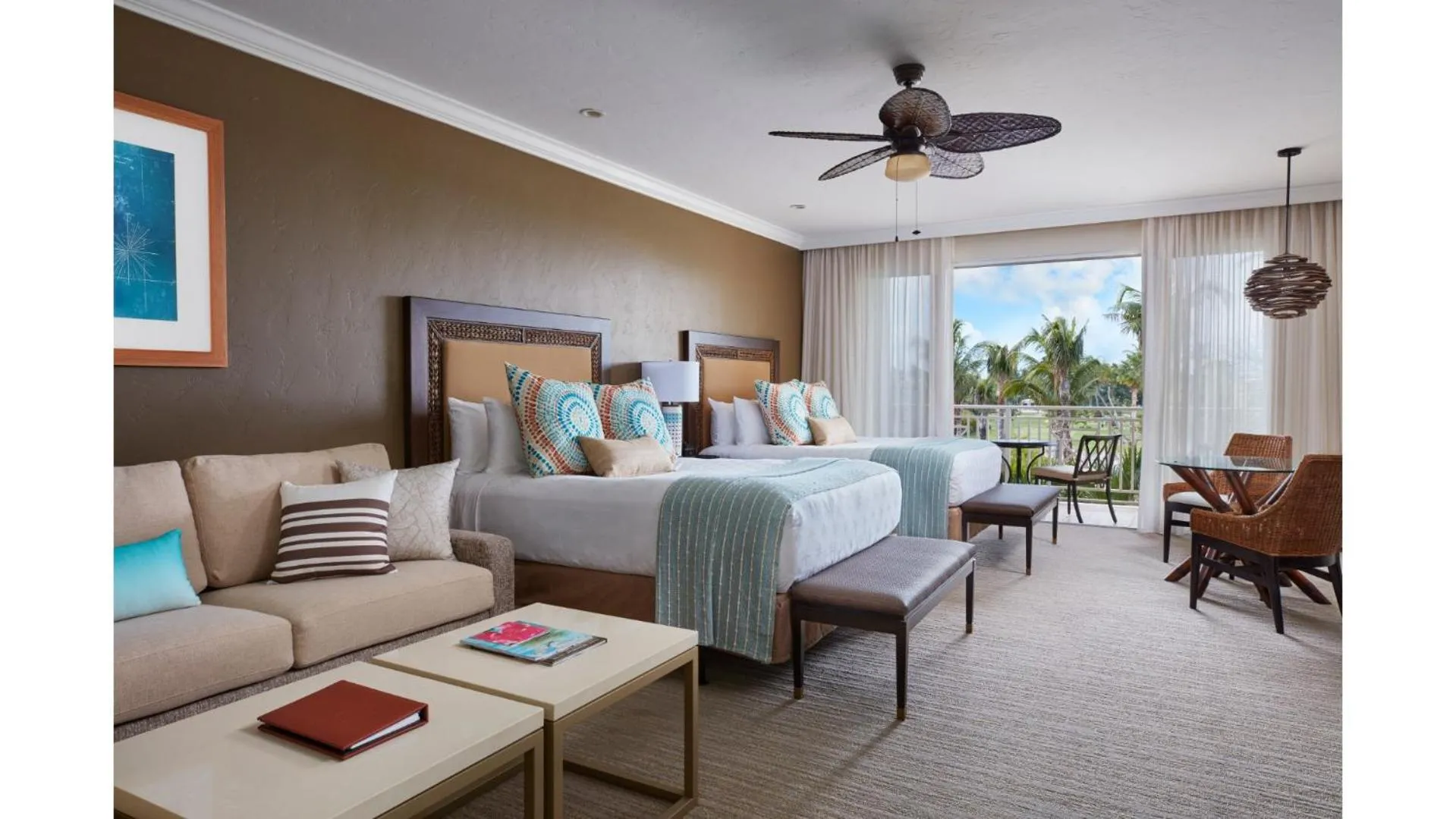 Photo of the whole room, Bed in Cheeca Lodge & Spa