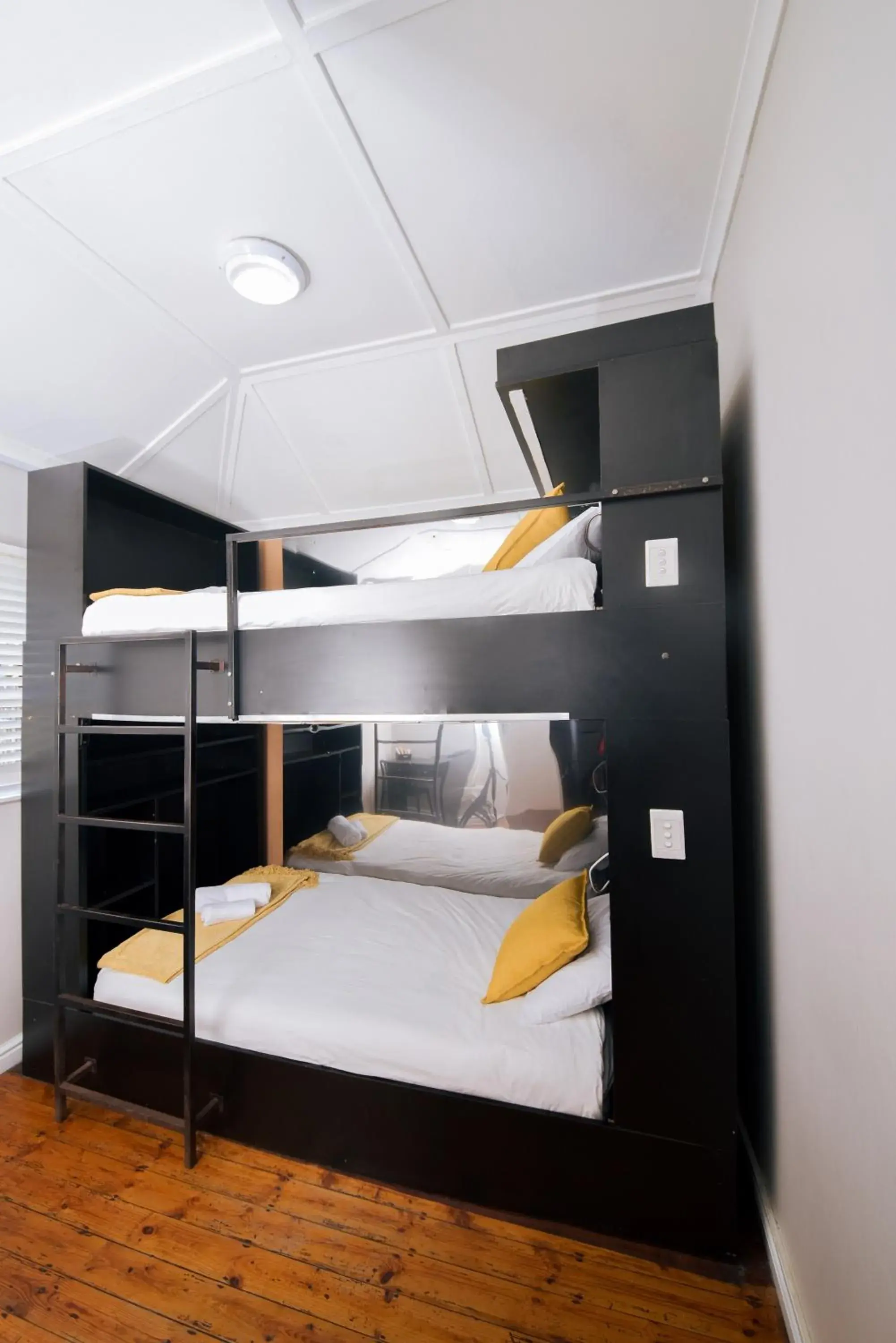 Twin Room in Luxury Backpackers Twin Room in Luxury Backpackers