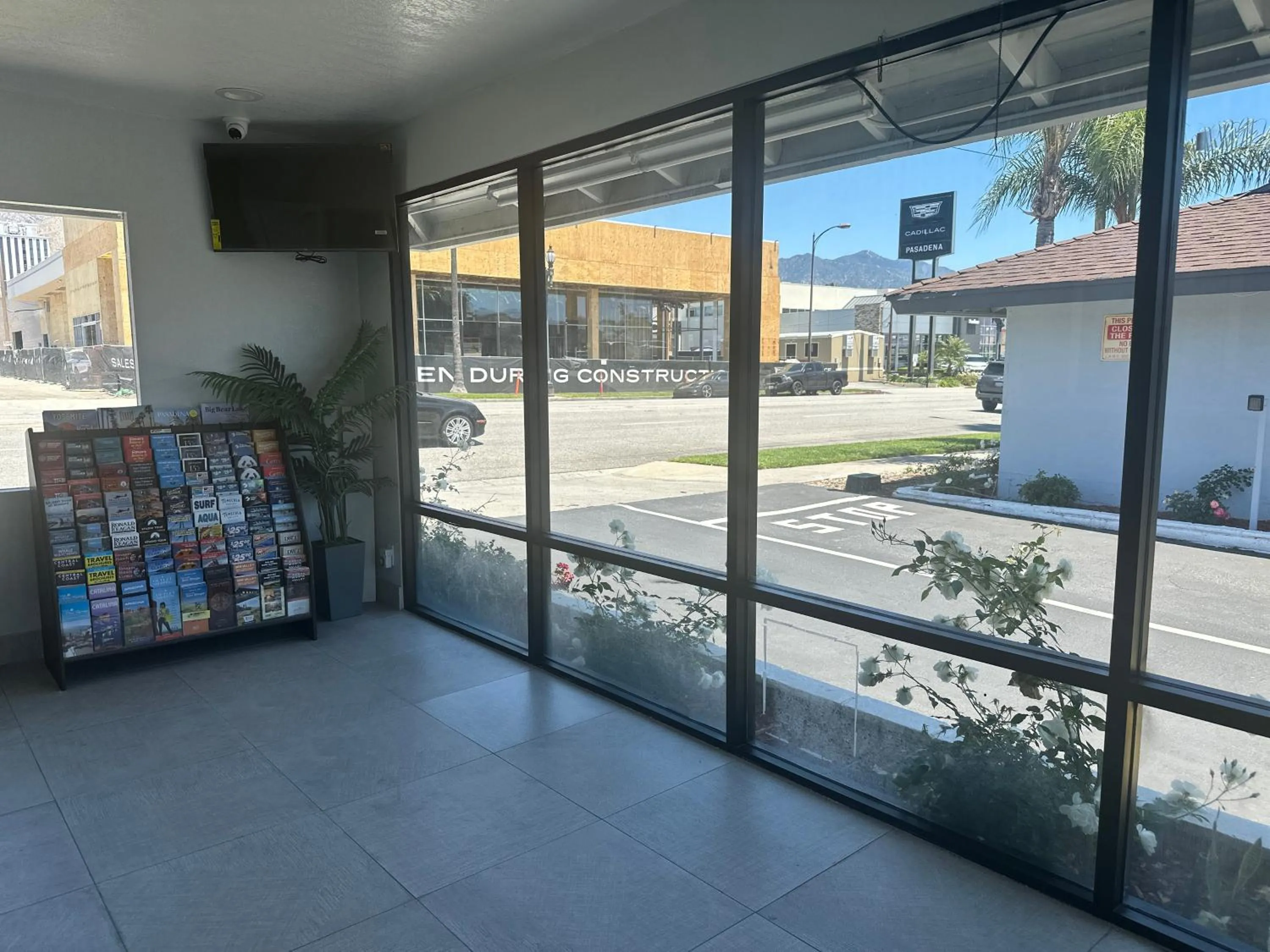 Property building in Hi-Way Host Motel