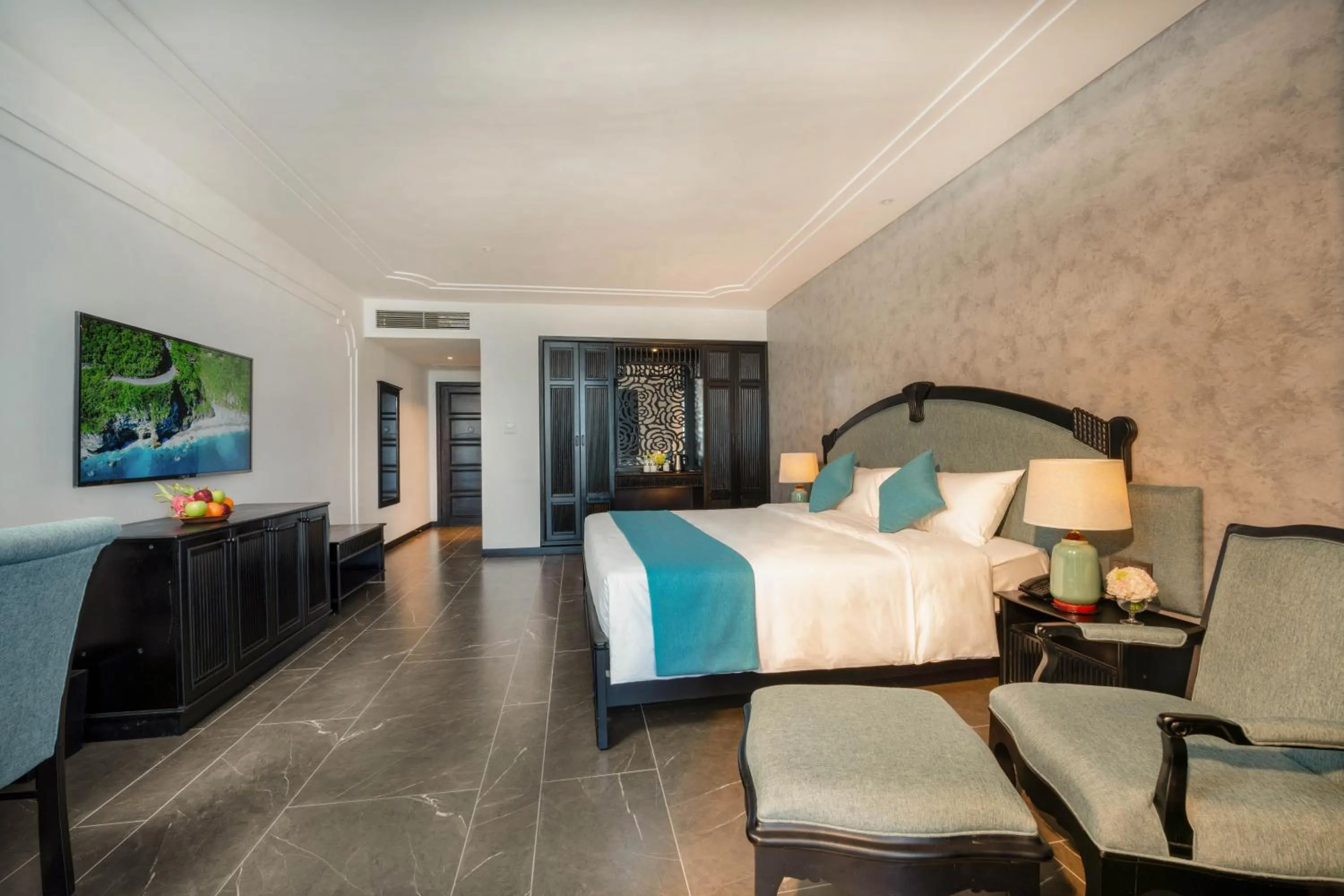 TV and multimedia, Bed in Dankbaar Resort Quy Nhon