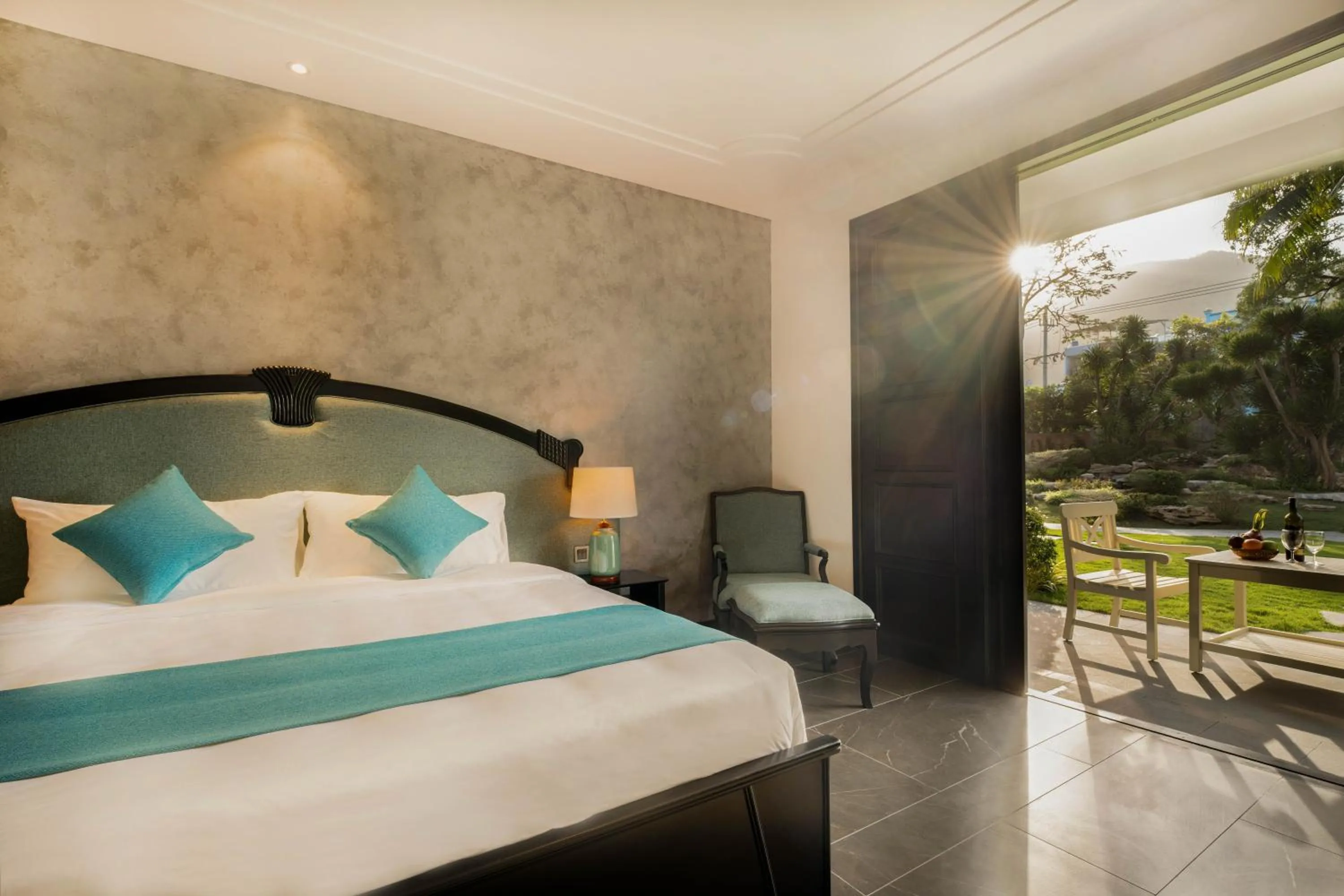 Coffee/tea facilities, Bed in Dankbaar Resort Quy Nhon