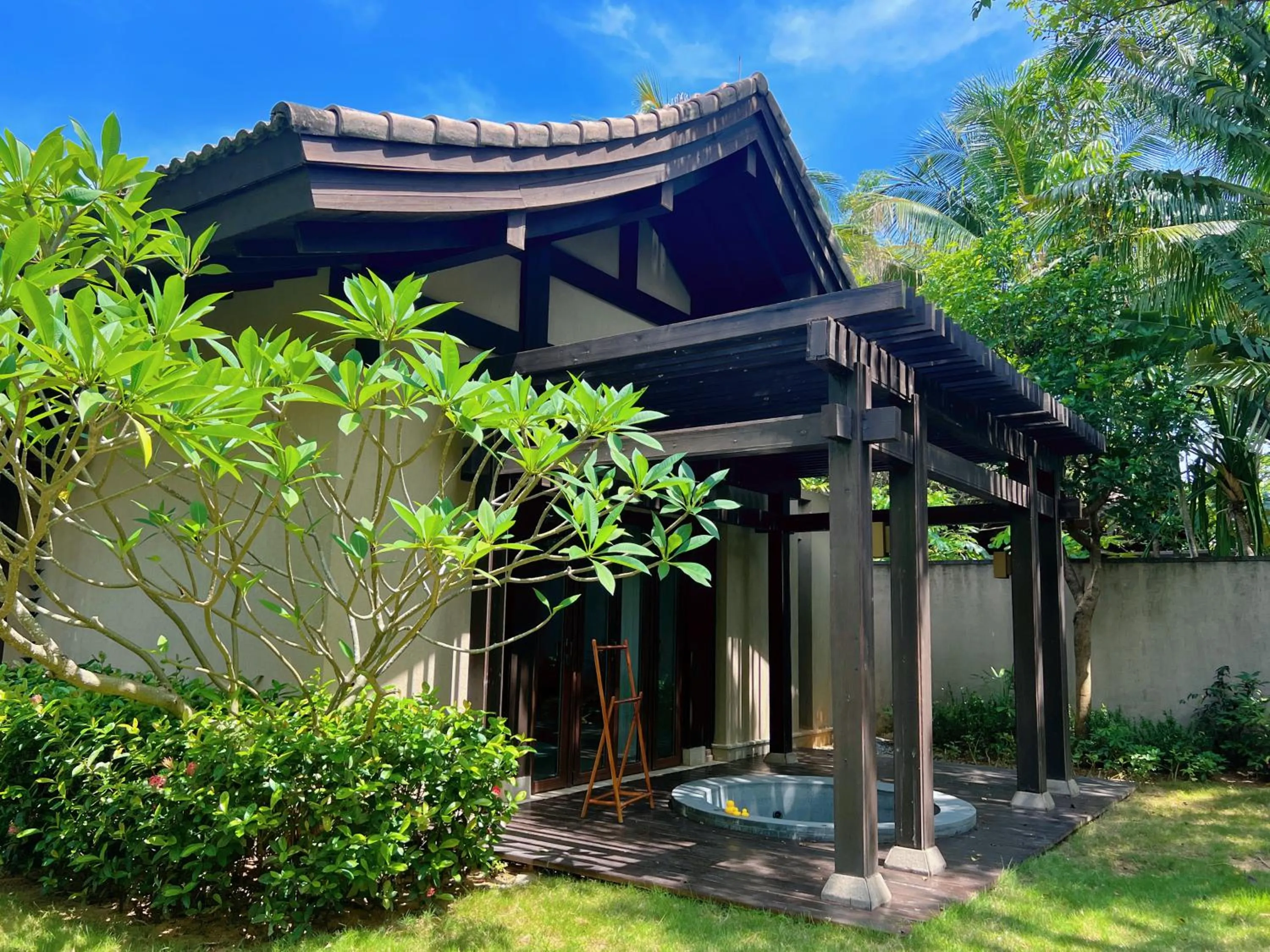 Garden in Narada Resort & Spa Perfume Bay Sanya - All Villas