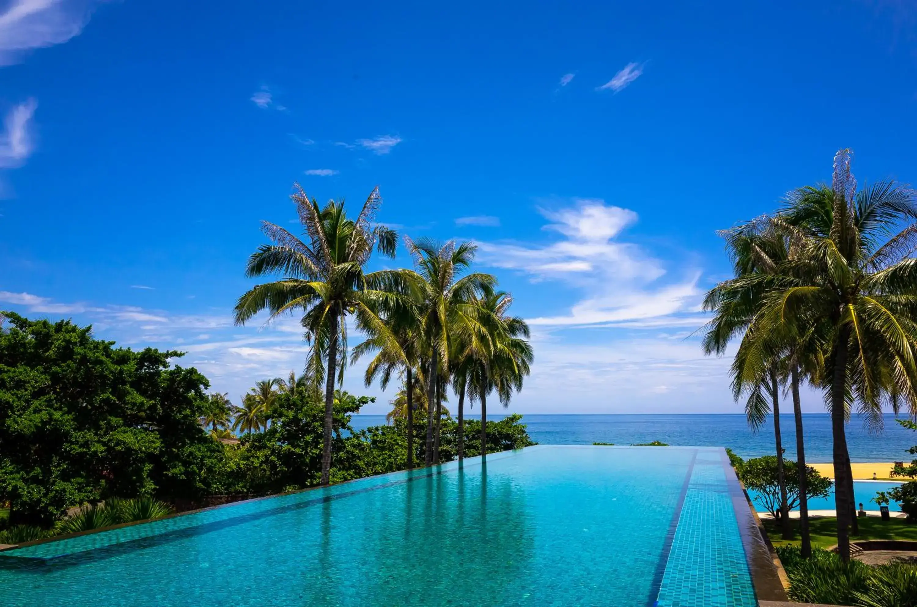 Swimming pool in Narada Resort & Spa Perfume Bay Sanya - All Villas Swimming pool in Narada Resort & Spa Perfume Bay Sanya - All Villas