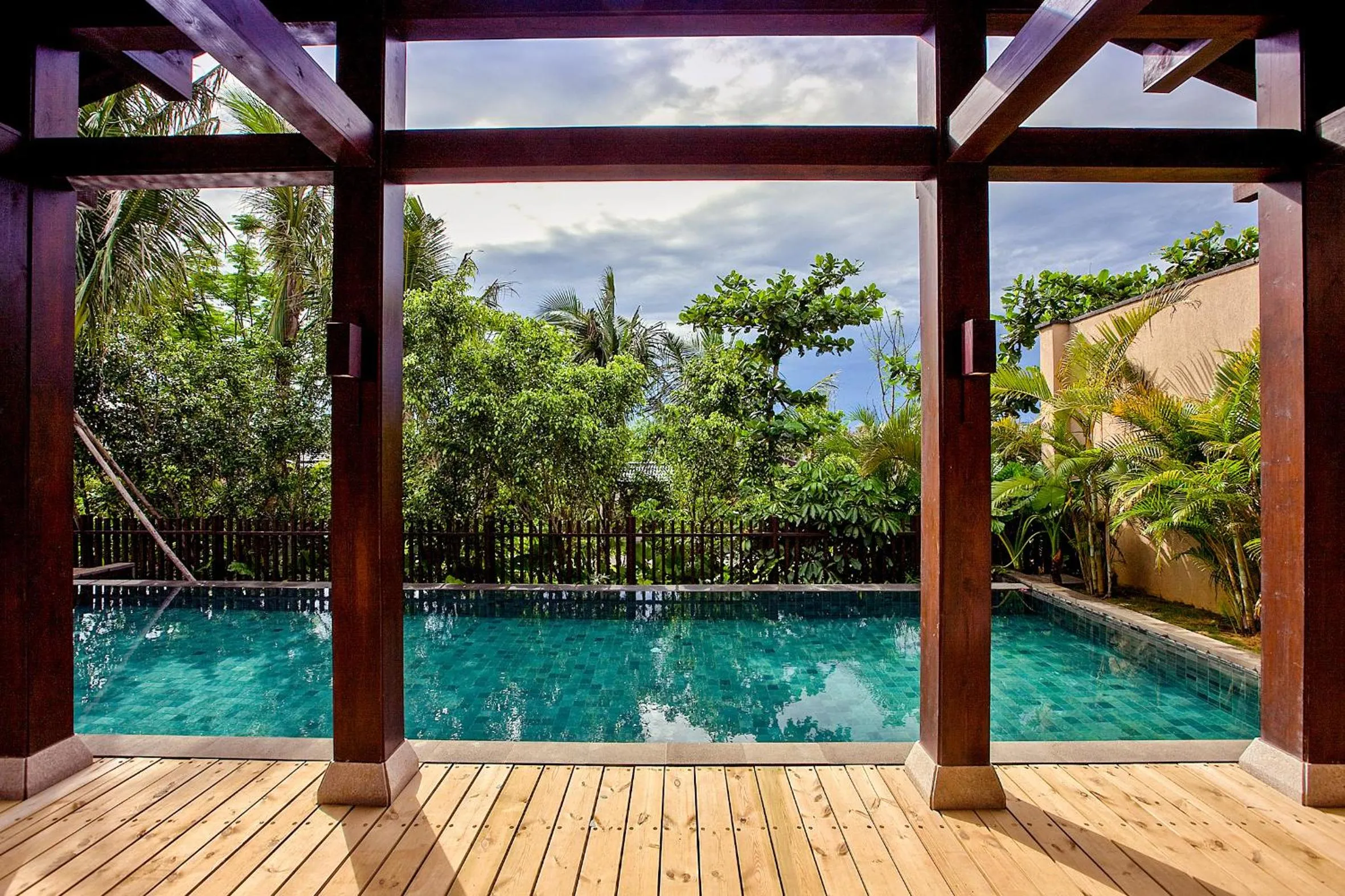 Swimming pool in Narada Resort & Spa Perfume Bay Sanya - All Villas