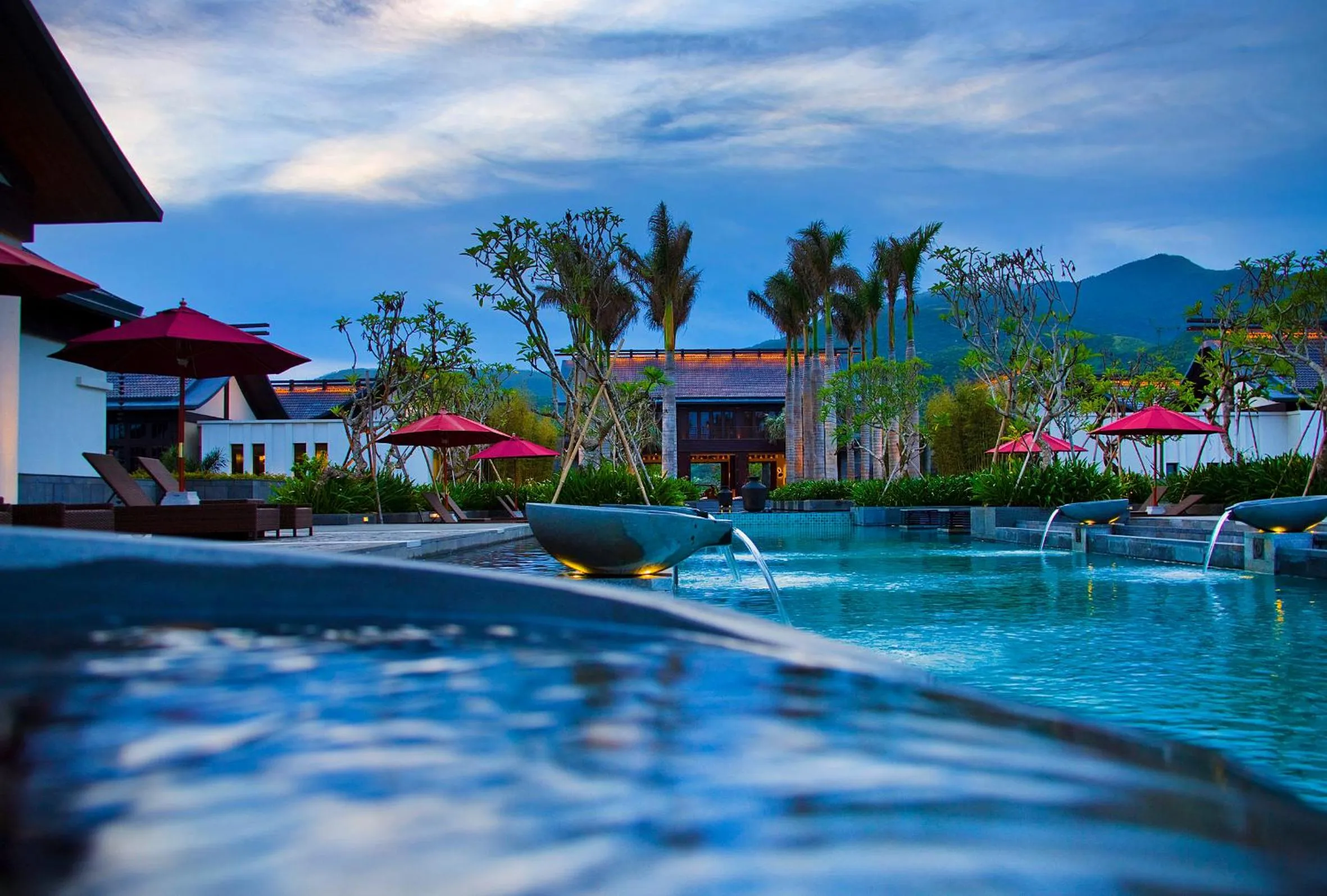 Pool view in Narada Resort & Spa Perfume Bay Sanya - All Villas