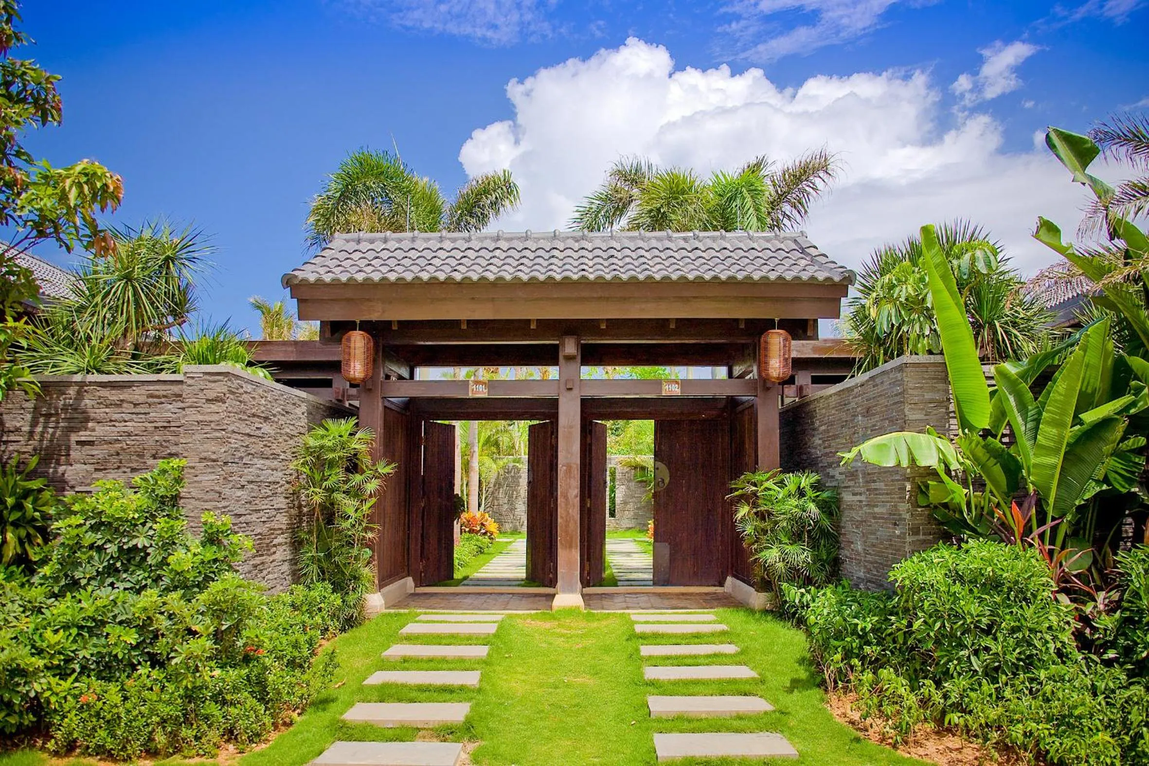 Facade/entrance in Narada Resort & Spa Perfume Bay Sanya - All Villas