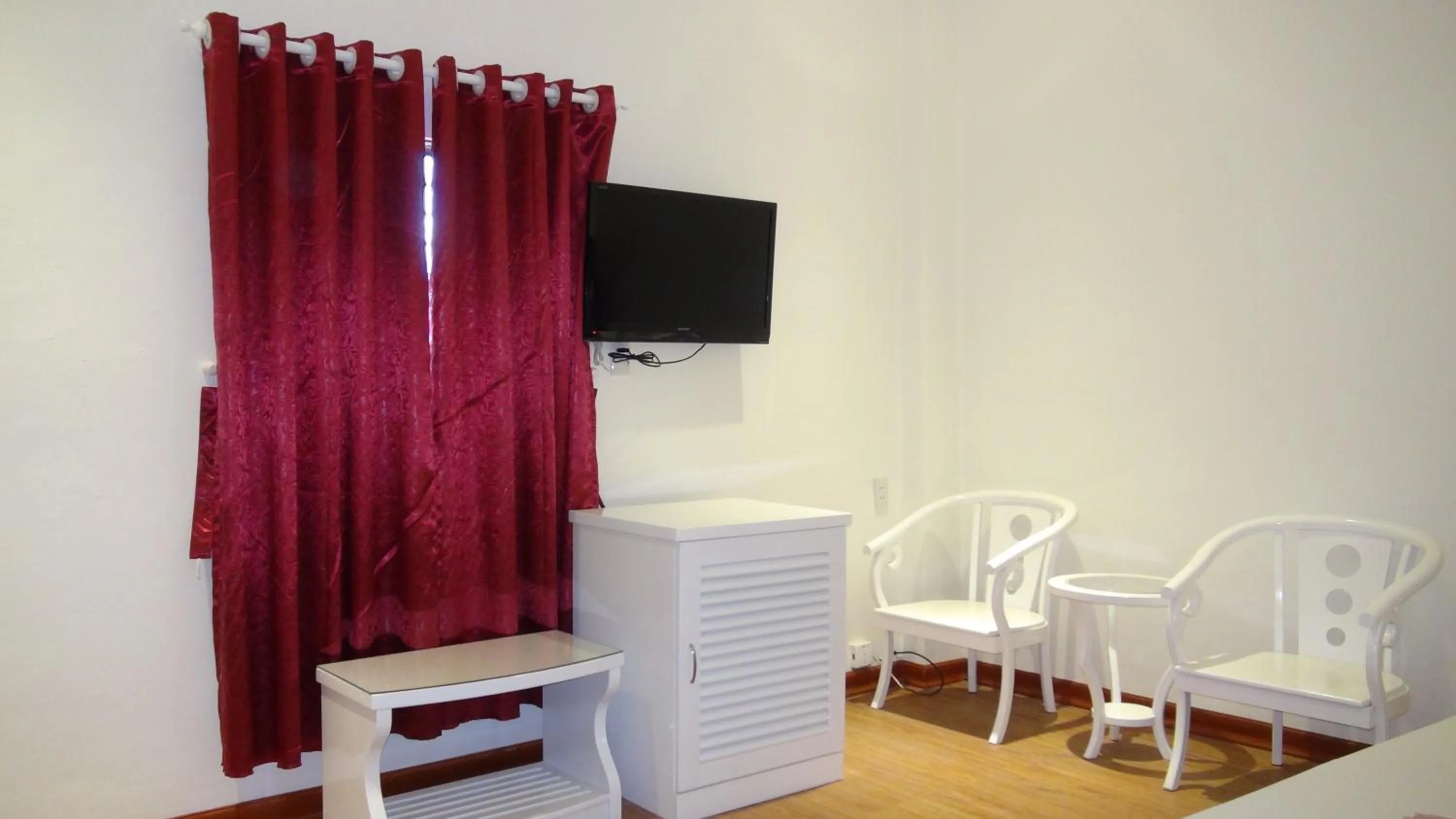 Living room, TV/Entertainment Center in Pho Hoi 1 Hotel