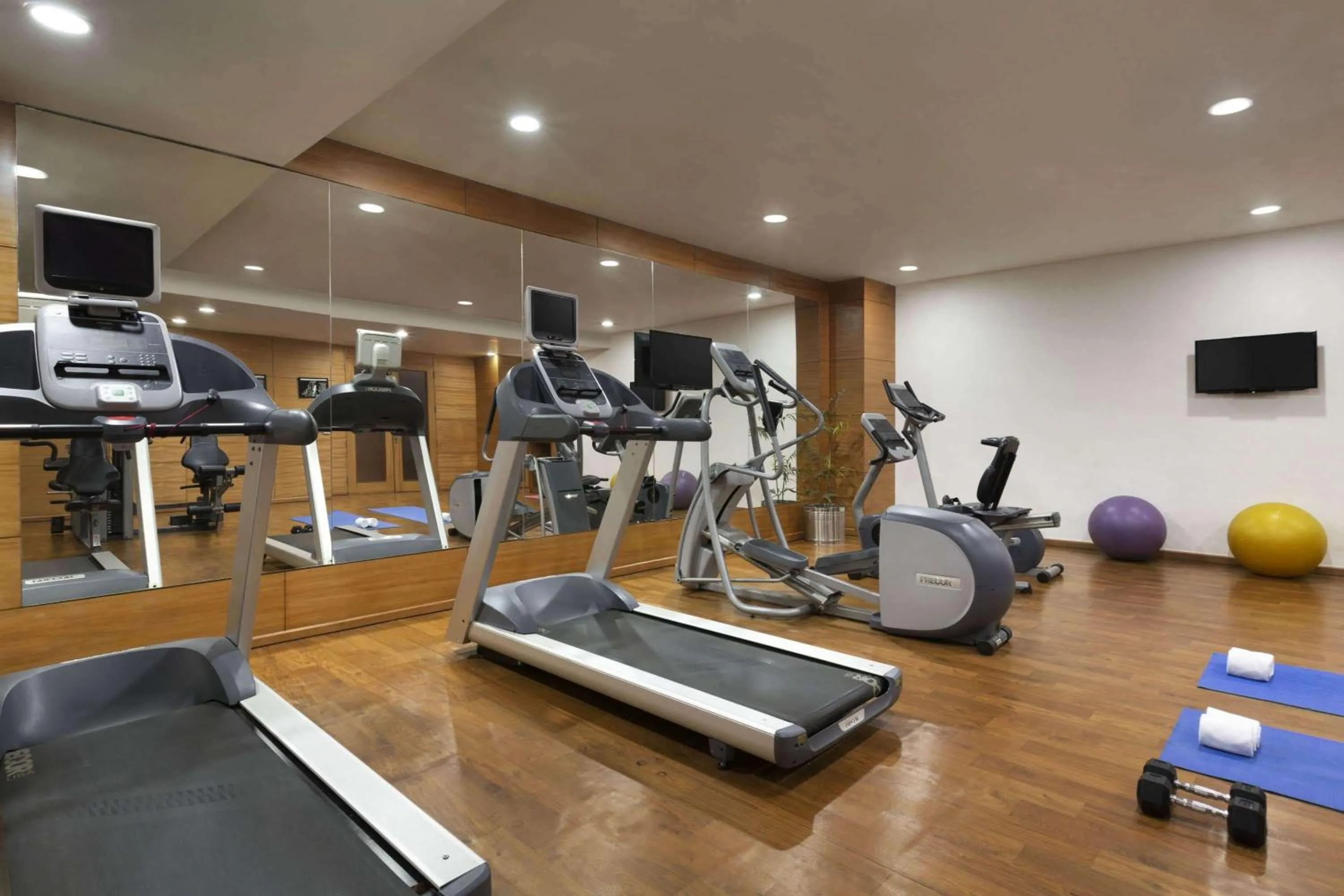 Fitness centre/facilities in Ramada Gurgaon Central