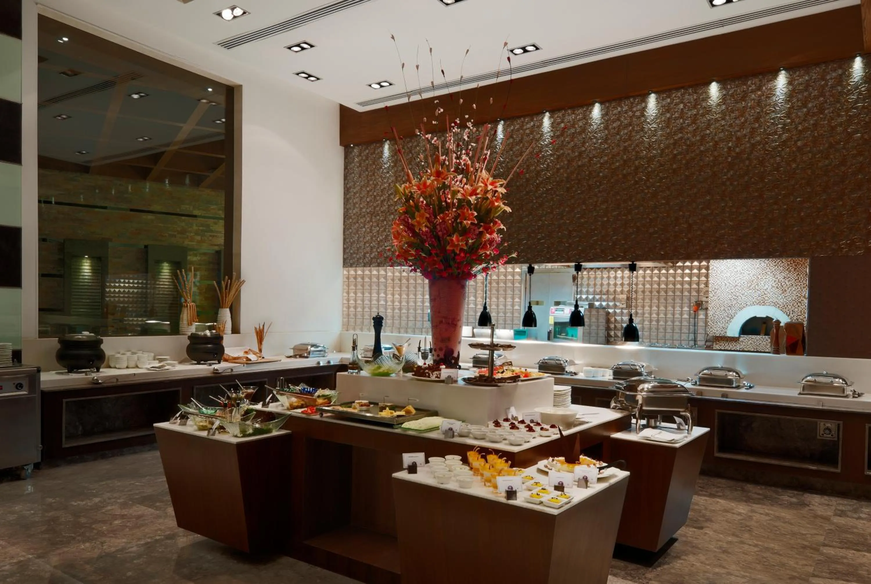 Restaurant/places to eat in Ramada Gurgaon Central