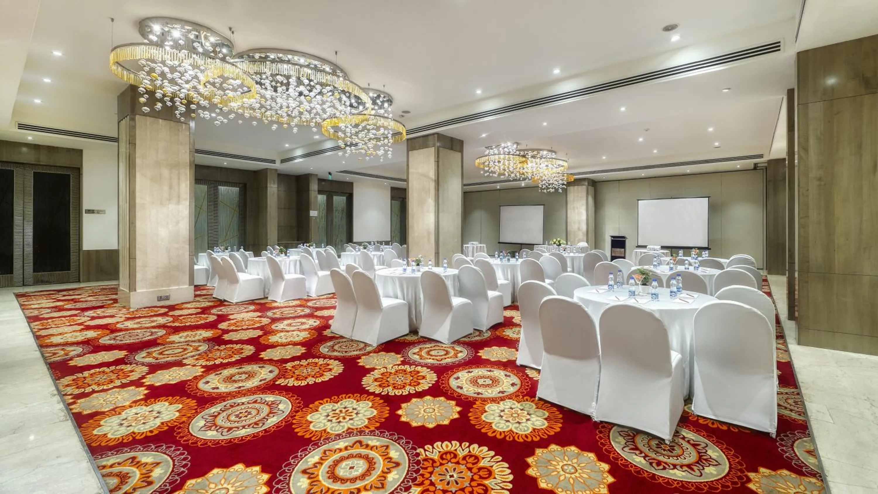Seating area in Ramada Gurgaon Central
