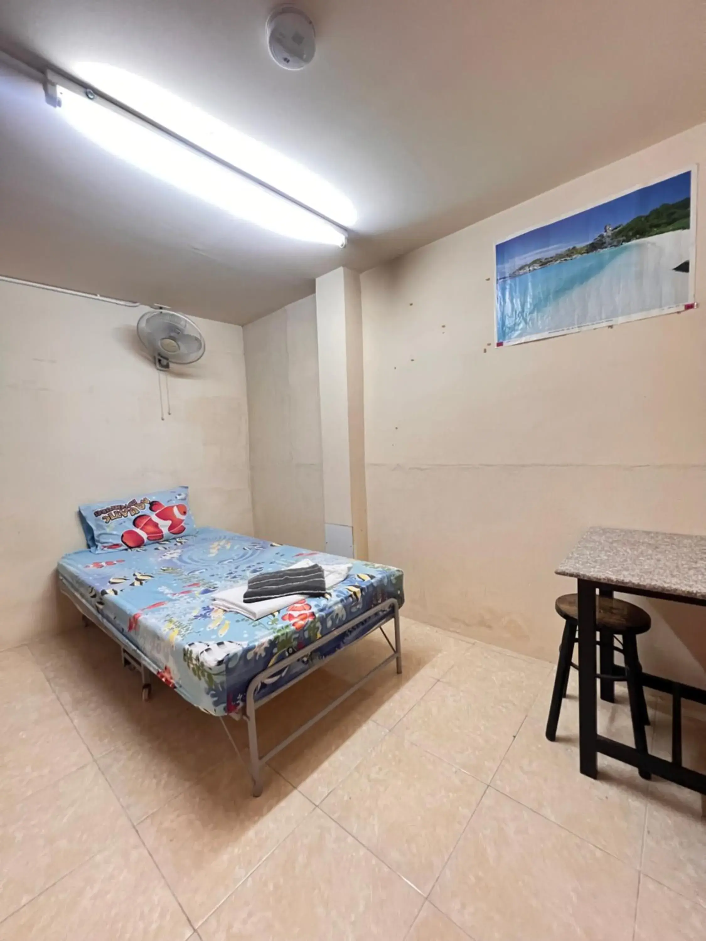Small Single Room - single occupancy in J Mansion Small Single Room - single occupancy in J Mansion