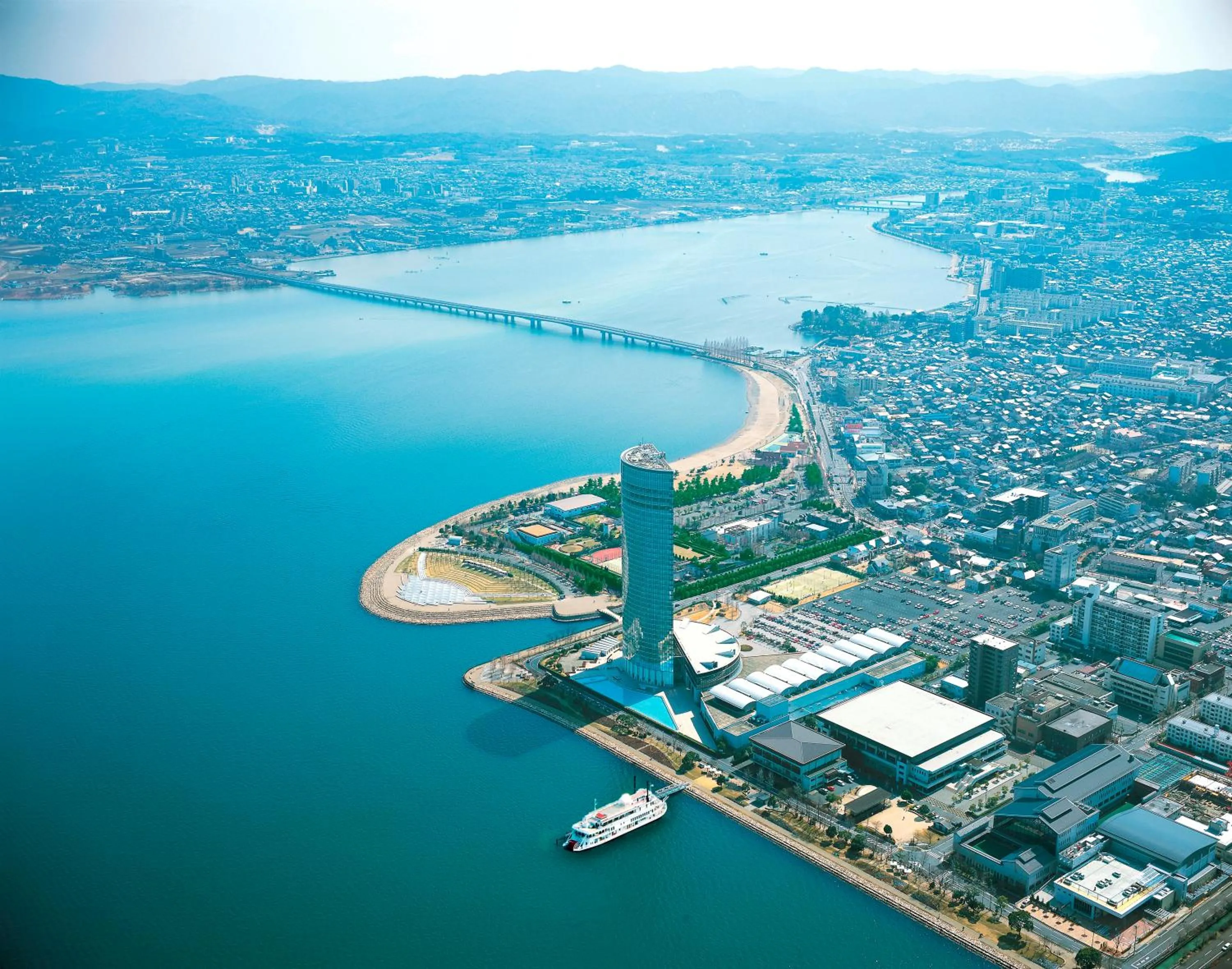 Day in Lake Biwa Otsu Prince Hotel