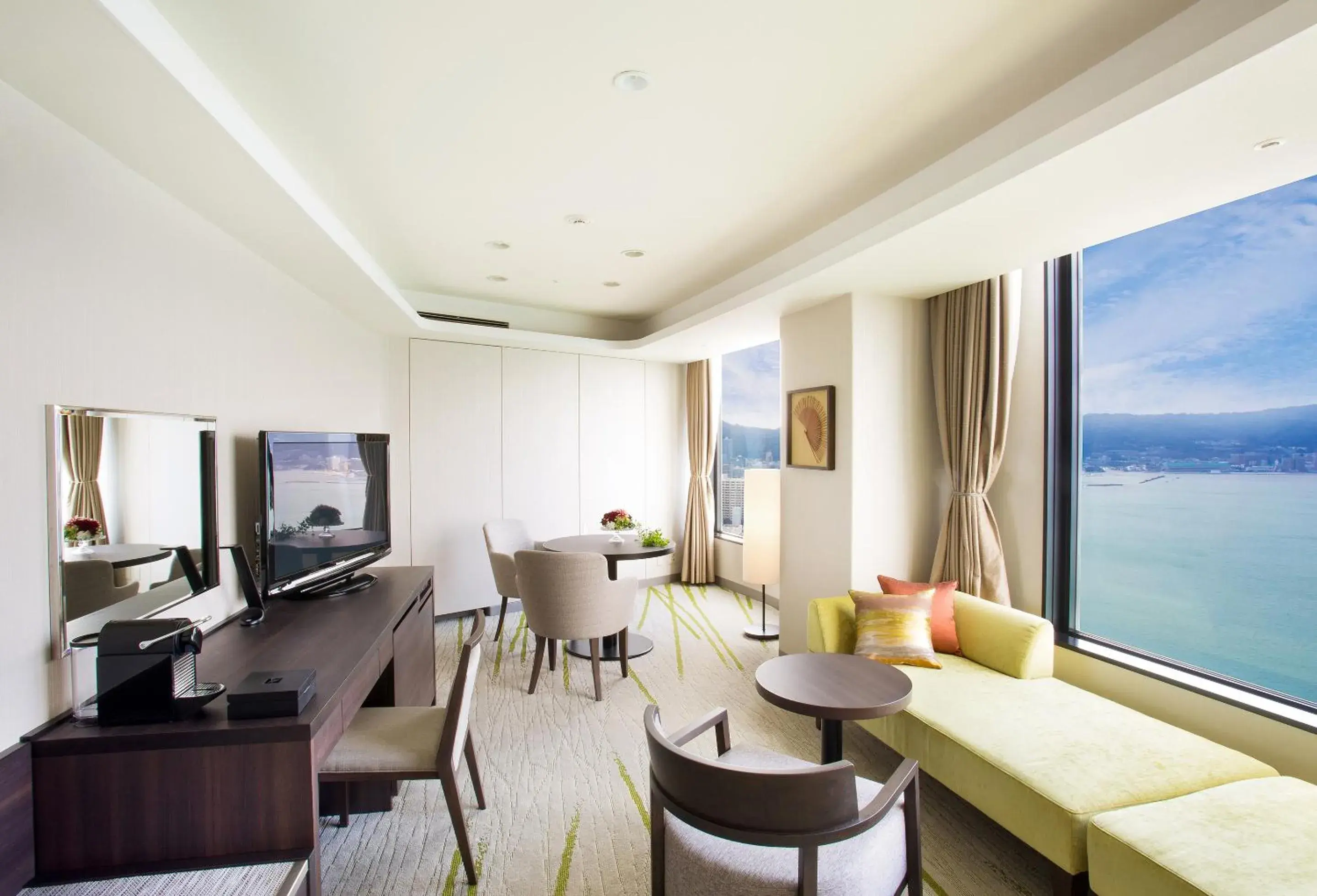 Executive Suite Room 33F 35F - single occupancy - Non-Smoking in Lake Biwa Otsu Prince Hotel Executive Suite Room 33F 35F - single occupancy - Non-Smoking in Lake Biwa Otsu Prince Hotel