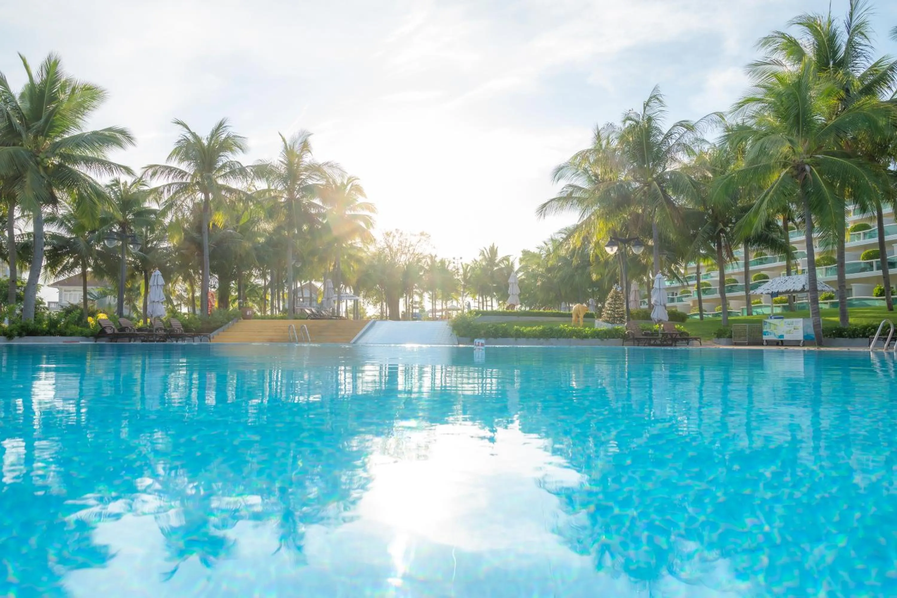 Swimming pool in Sea Links Beach Hotel