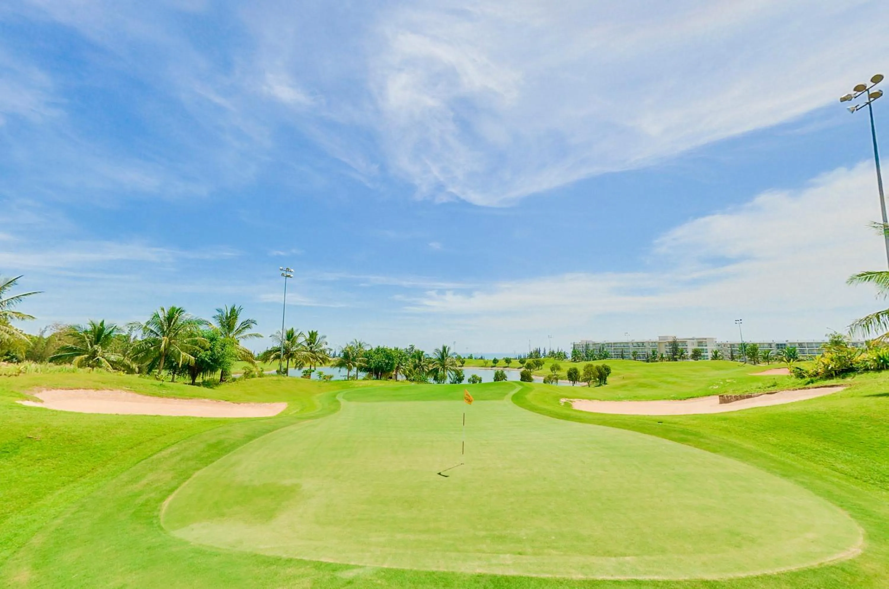 Golfcourse in Sea Links Beach Hotel
