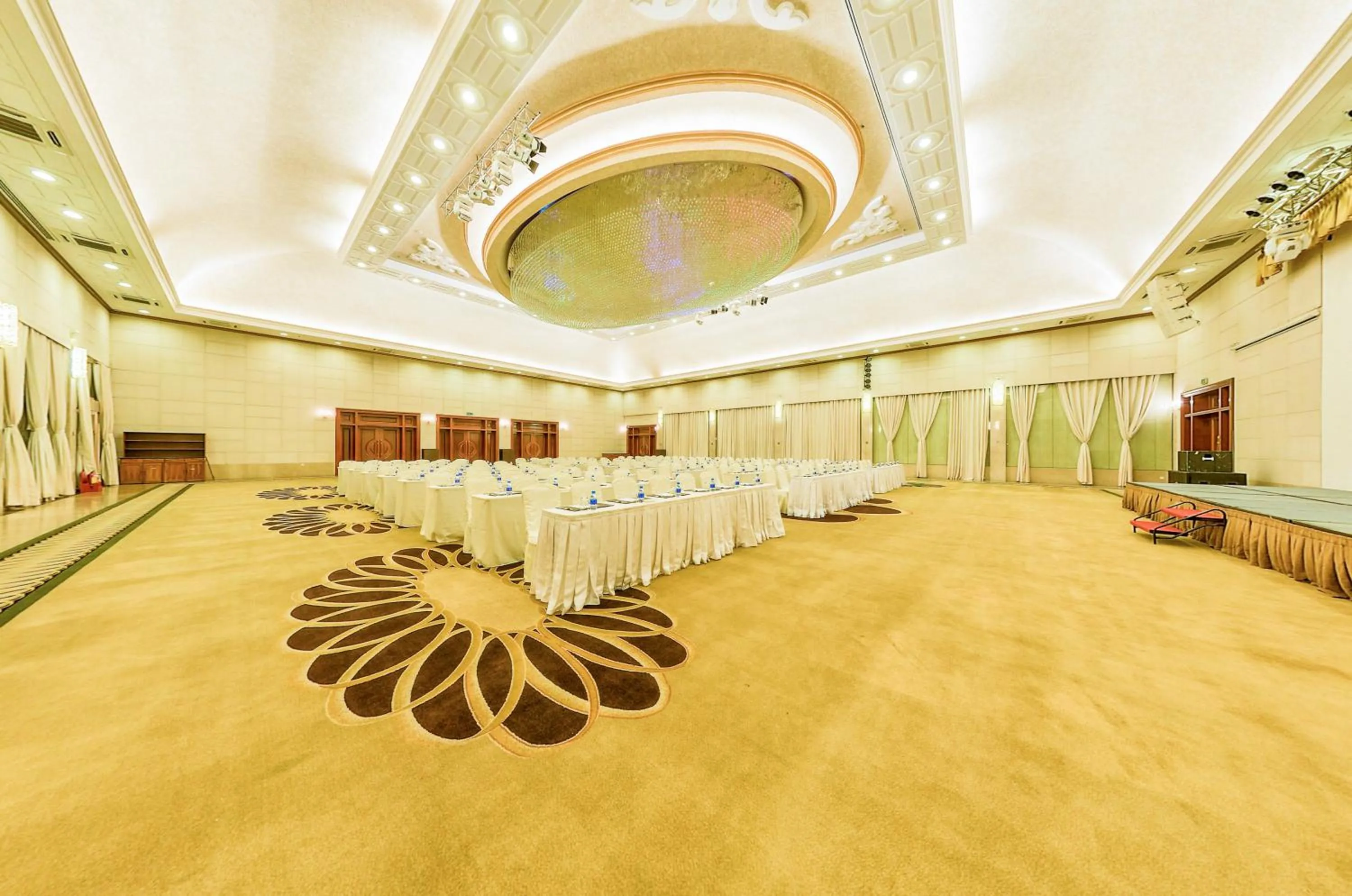 Banquet/Function facilities in Sea Links Beach Hotel