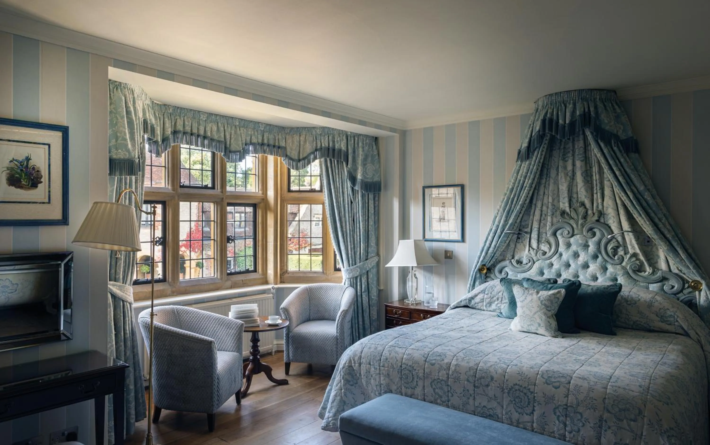 Bedroom, Bed in Le Manoir aux Quat'Saisons, A Belmond Hotel, Oxfordshire