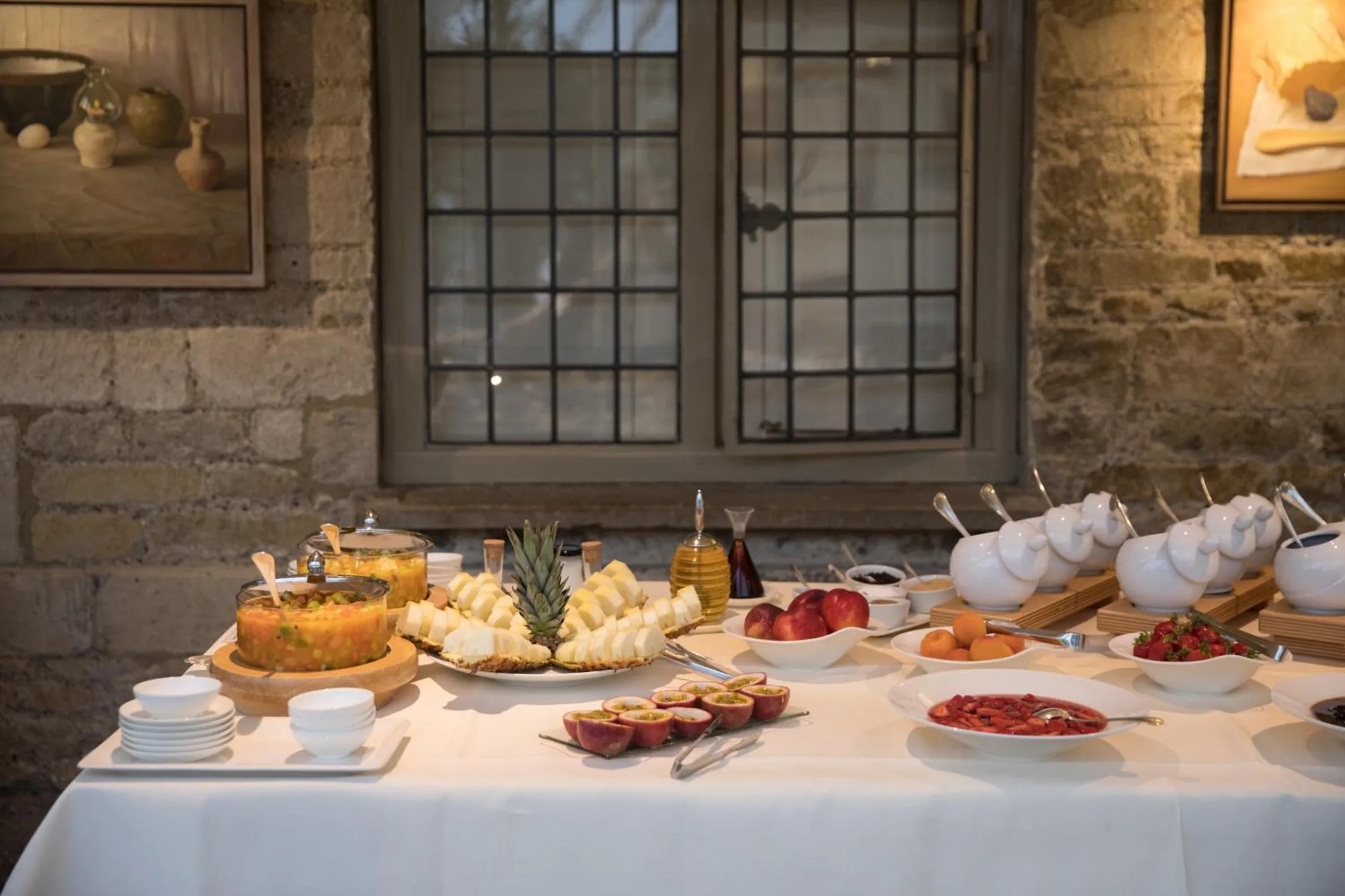 Breakfast in Le Manoir aux Quat'Saisons, A Belmond Hotel, Oxfordshire