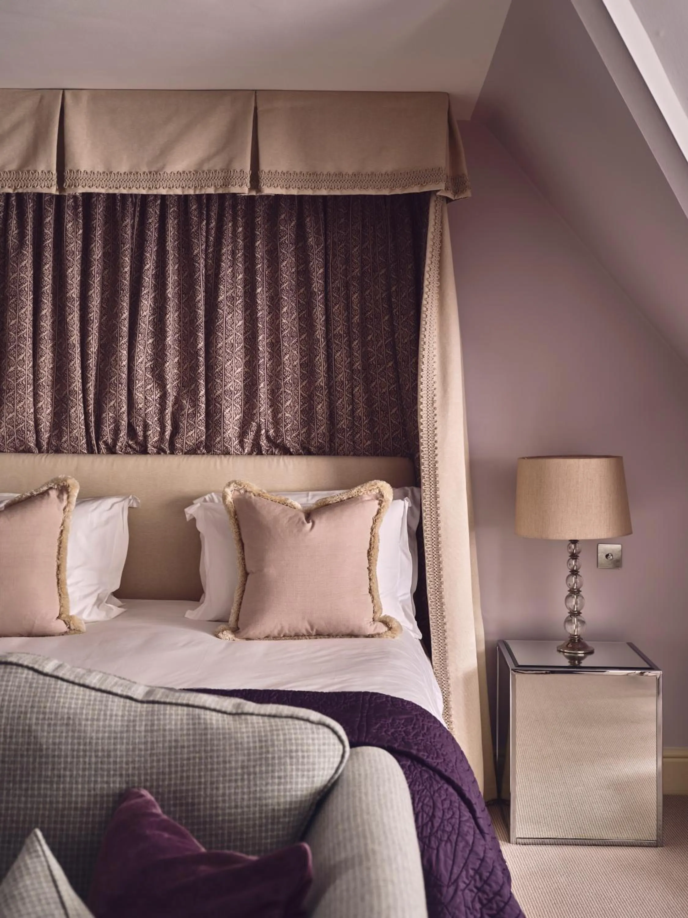 Bed in Le Manoir aux Quat'Saisons, A Belmond Hotel, Oxfordshire