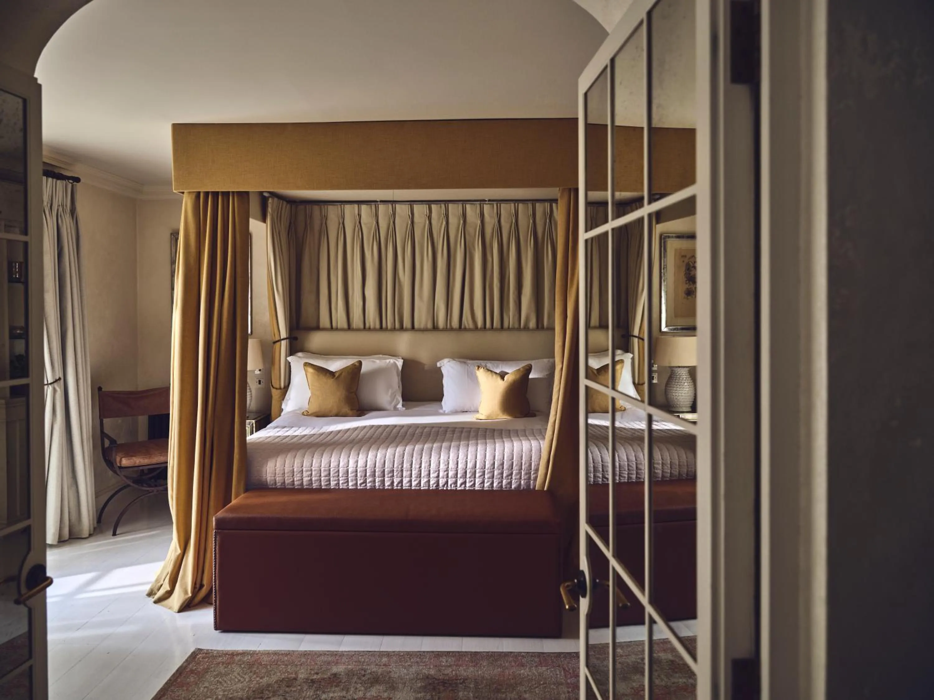 Bed in Le Manoir aux Quat'Saisons, A Belmond Hotel, Oxfordshire