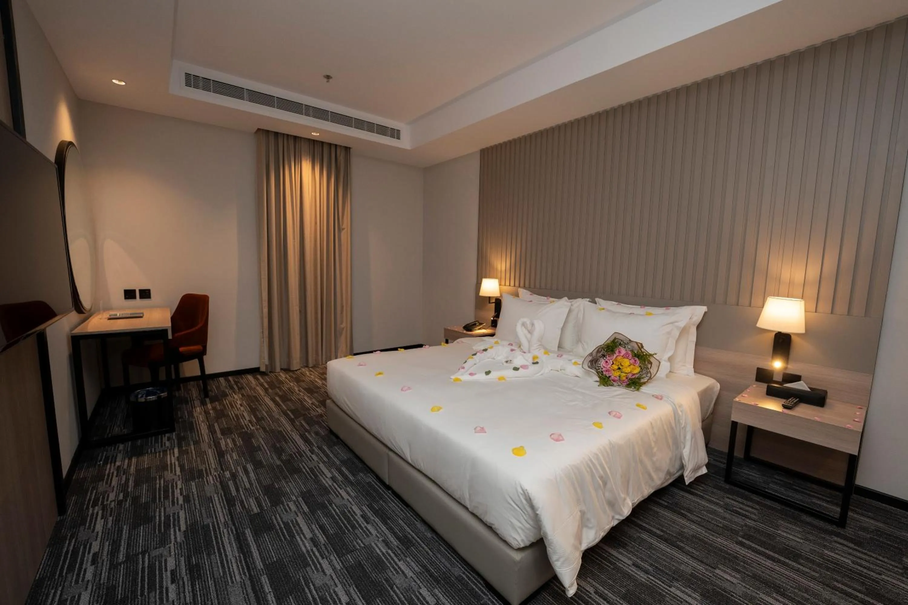 Bedroom, Bed in Manazel Aldiafah serviced Apartments AlSulymaniyah