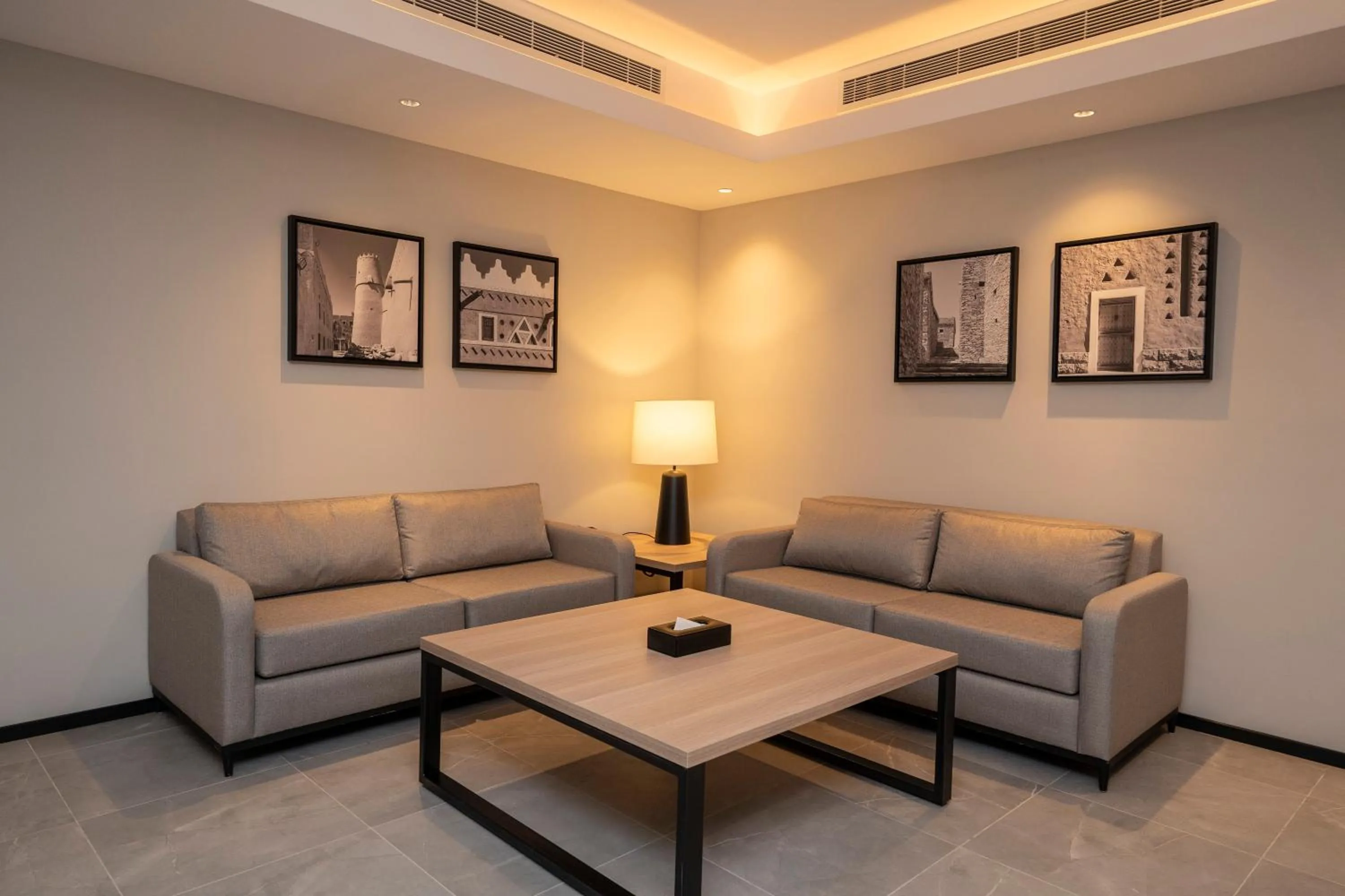 Living room in Manazel Aldiafah serviced Apartments AlSulymaniyah