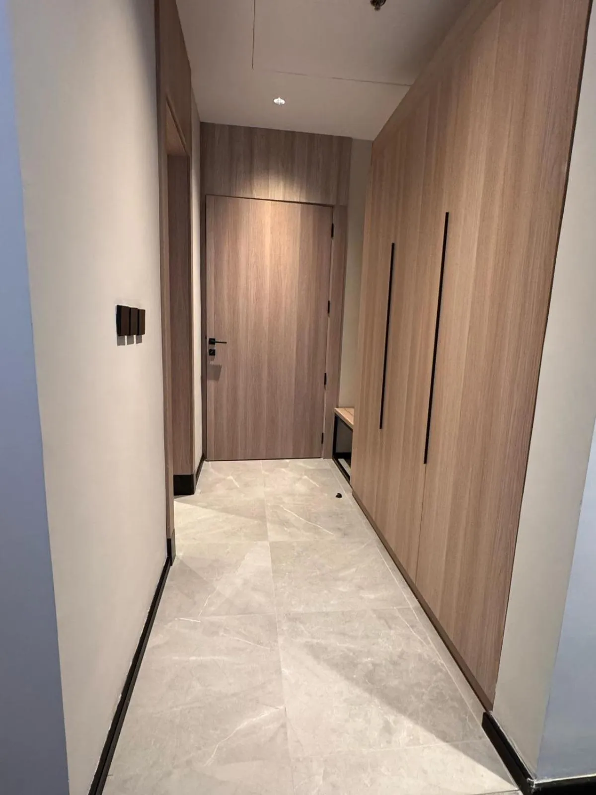 wardrobe in Manazel Aldiafah serviced Apartments AlSulymaniyah