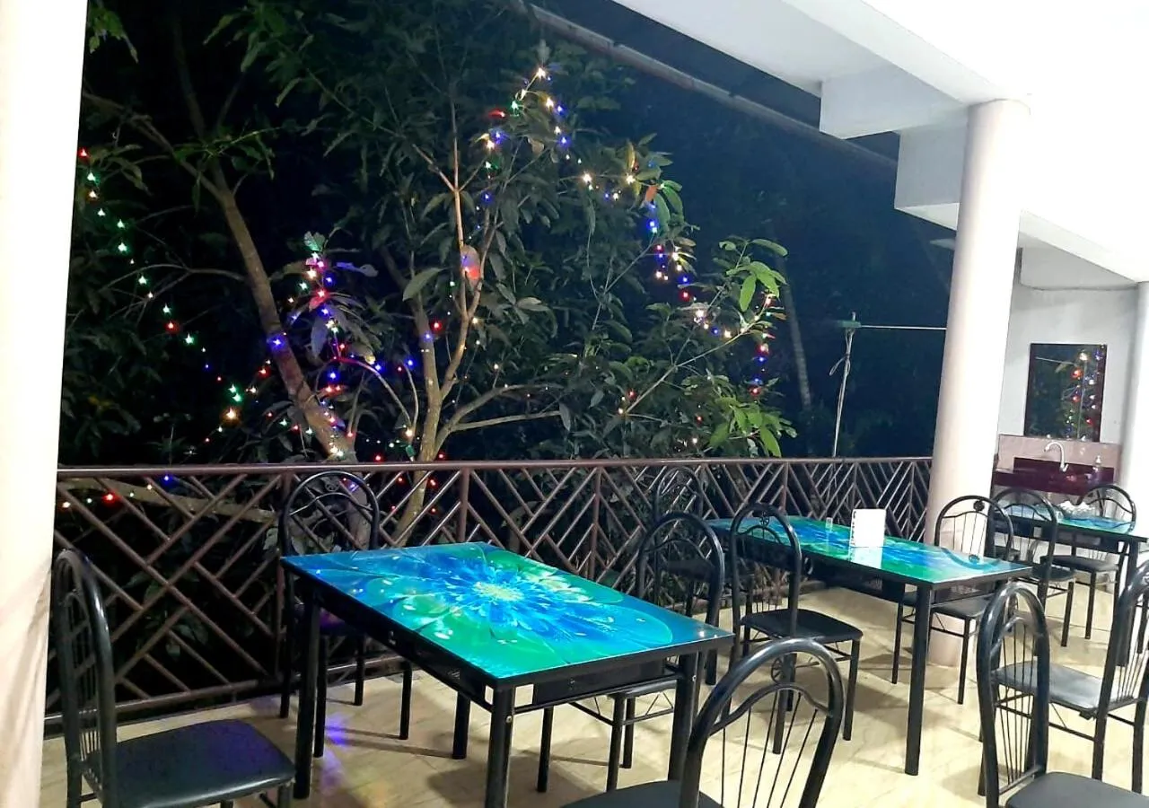 Restaurant/places to eat in Mahoya