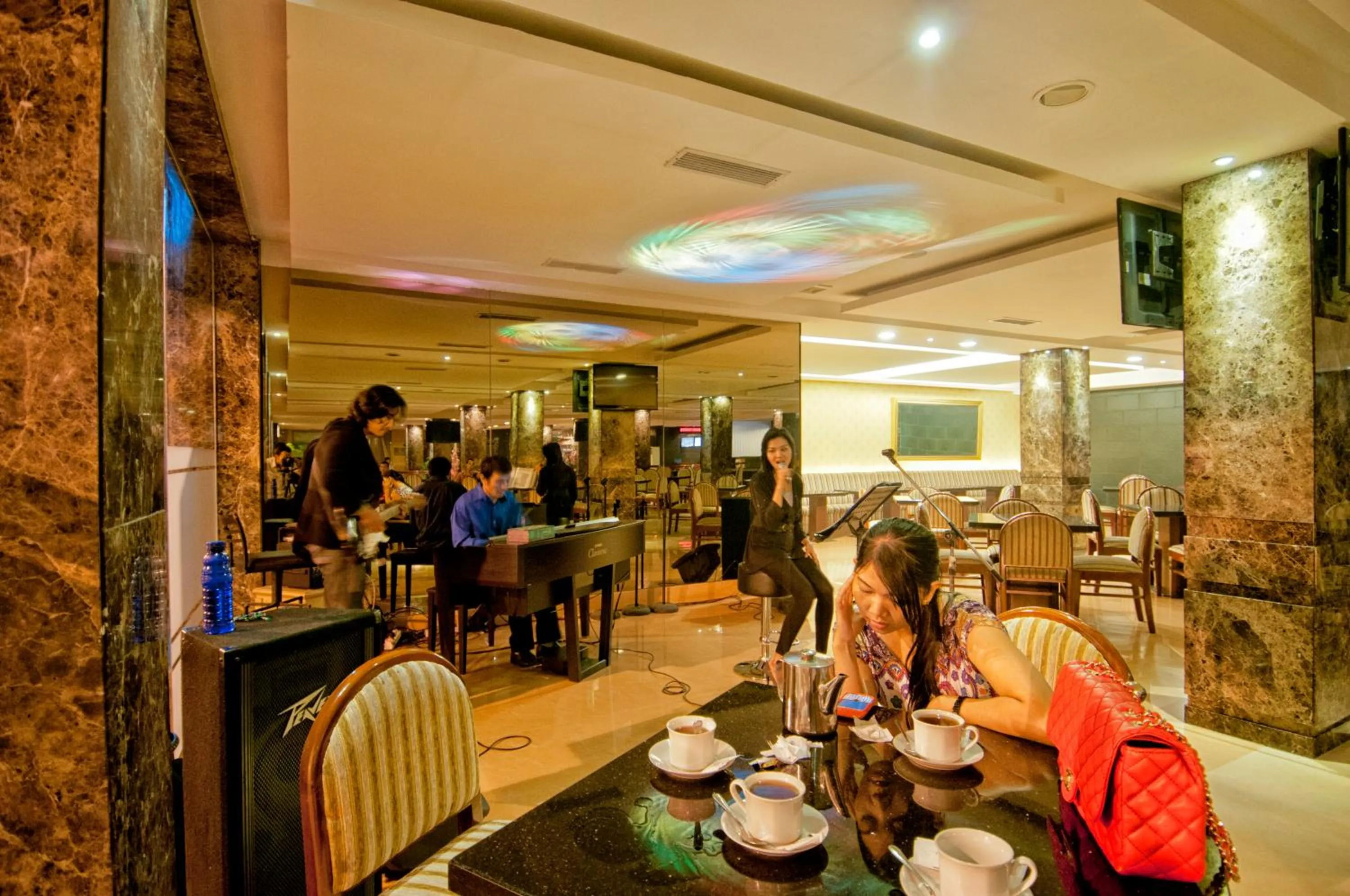 Restaurant/places to eat in Grand Sakura Hotel