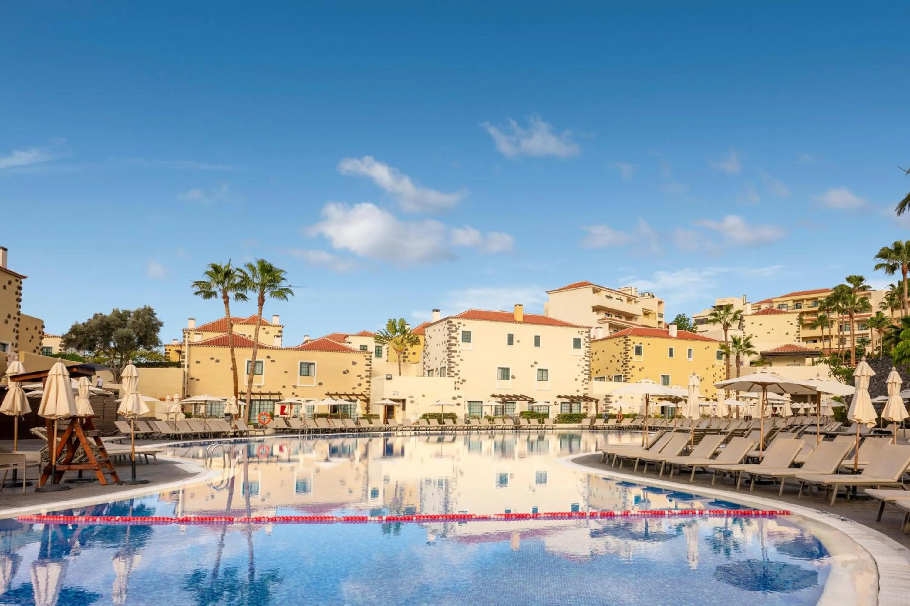 Swimming pool in GF Isabel