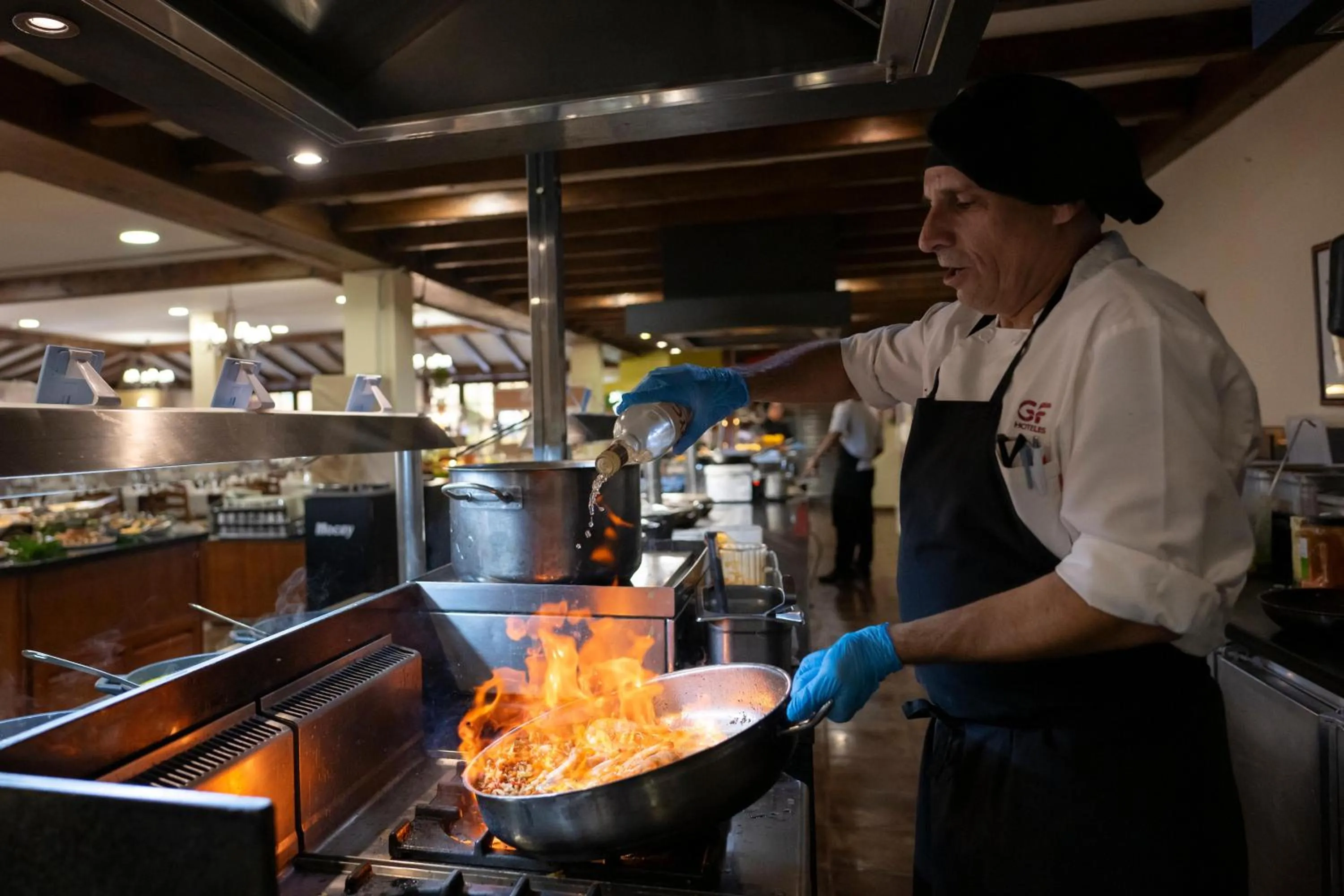 Restaurant/places to eat in GF Isabel