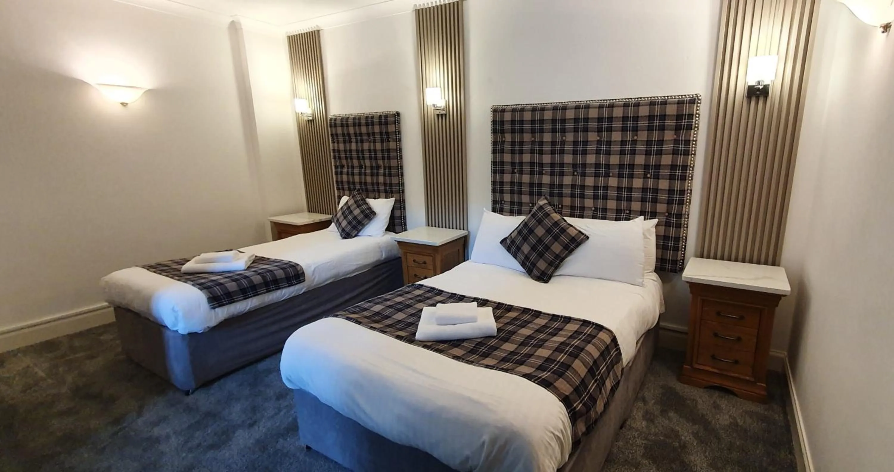 Bedroom, Bed in The Grey Gull Hotel