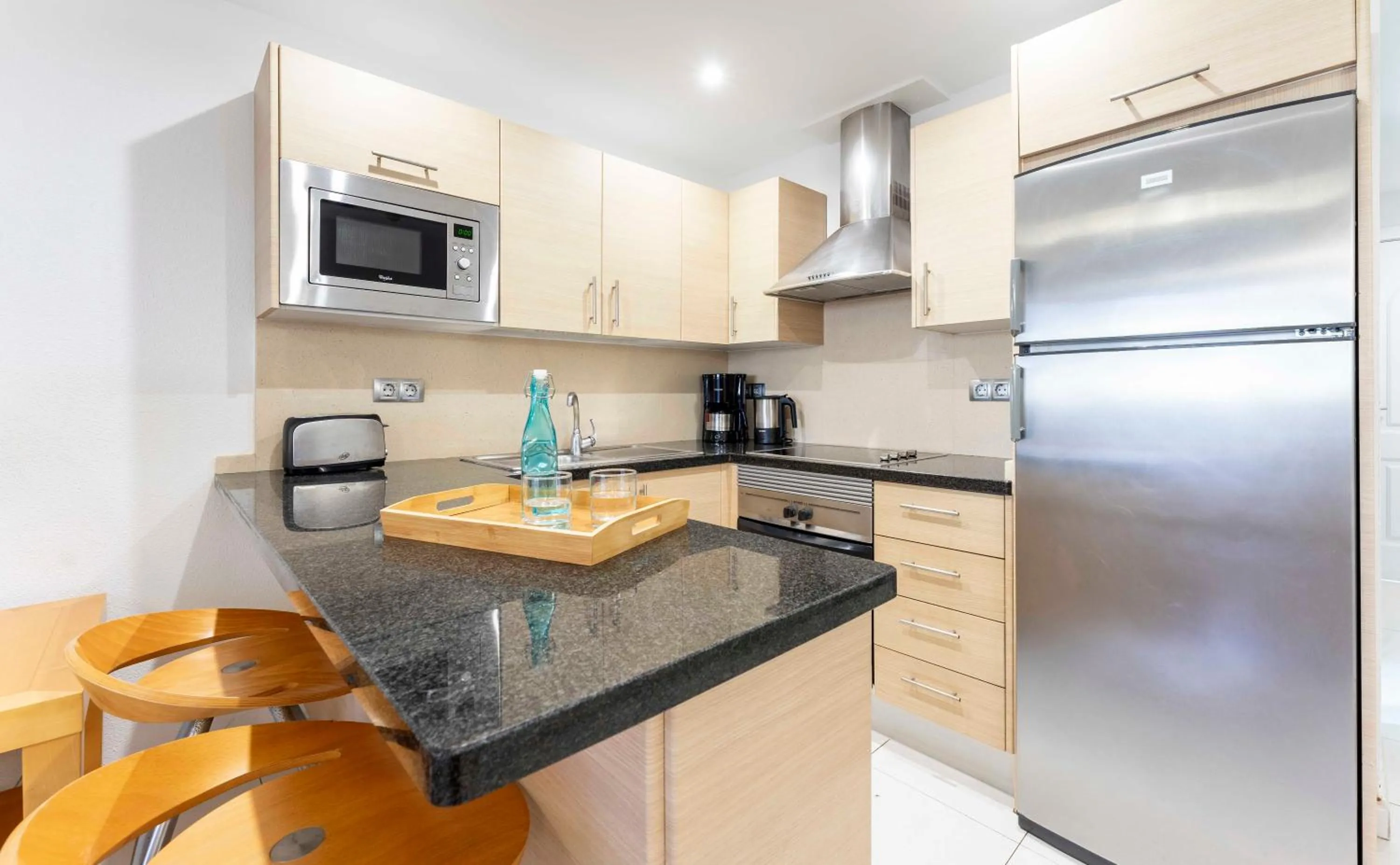 kitchen in Ona Hollywood Mirage