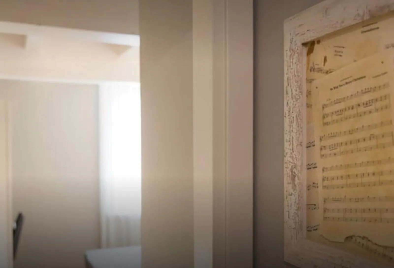 Facade/entrance in Accademia 21