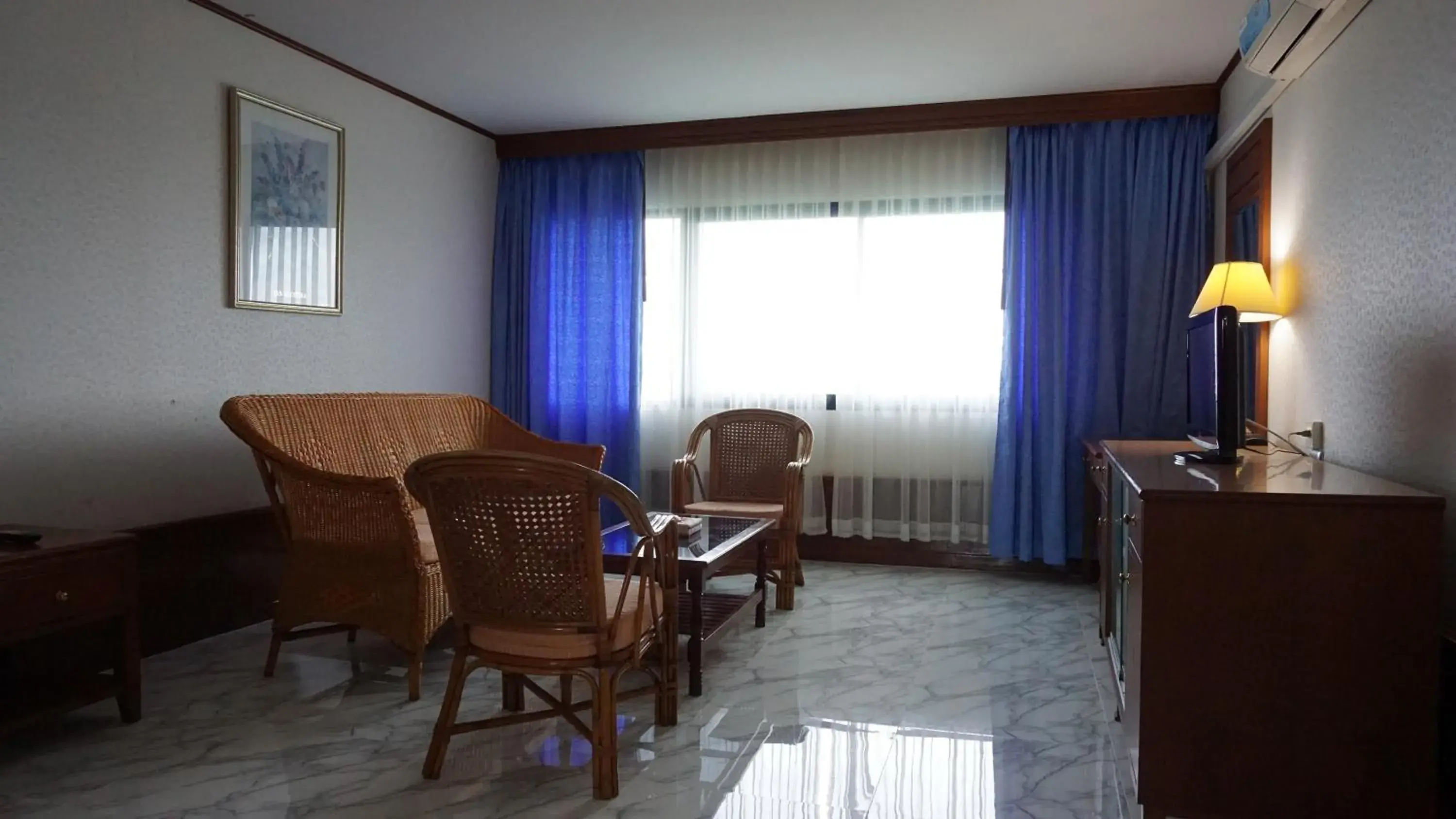 Living room in Wattana Park Hotel Living room in Wattana Park Hotel