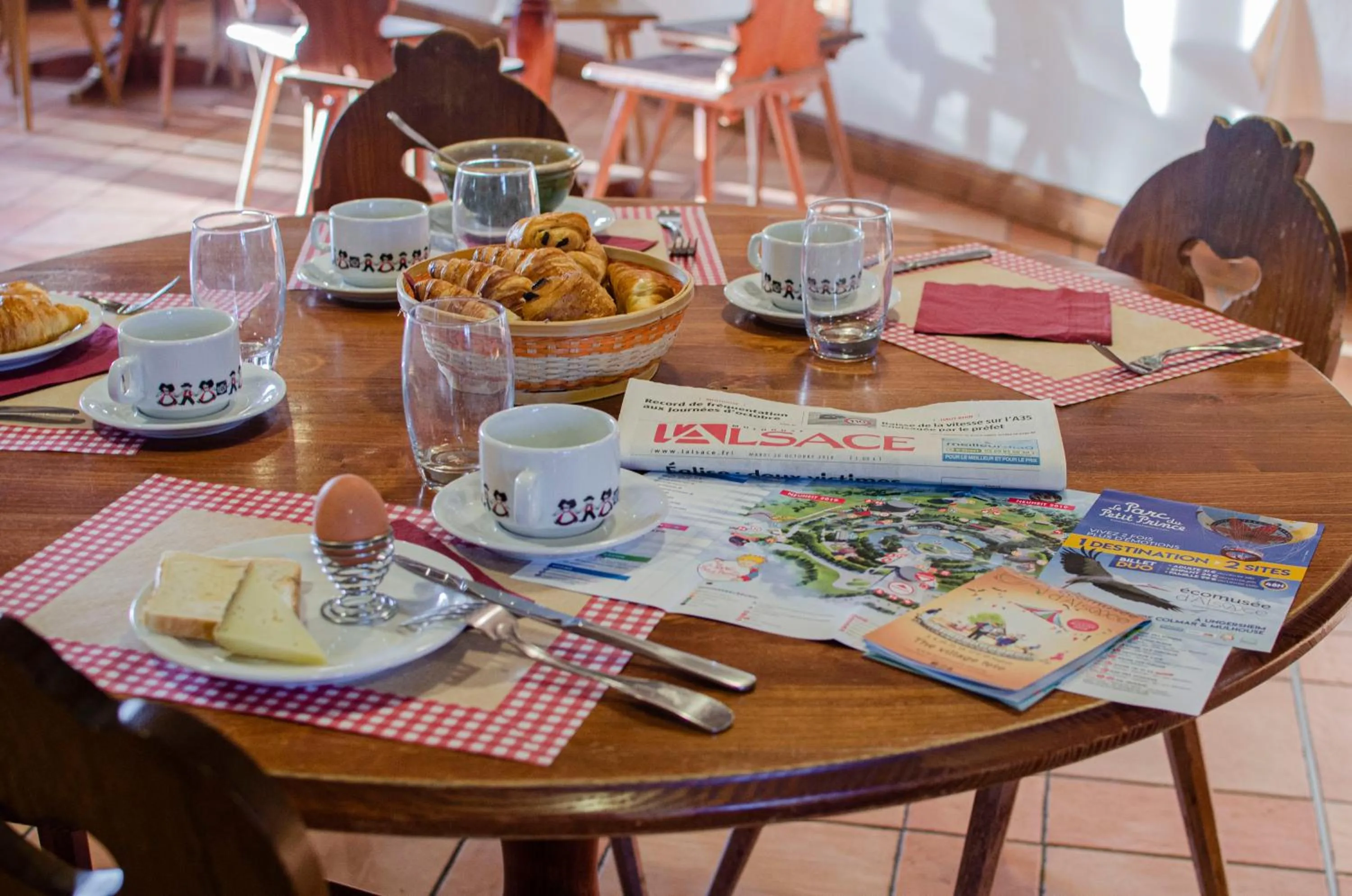Breakfast in Les Loges de l'Ecomusée D'Alsace