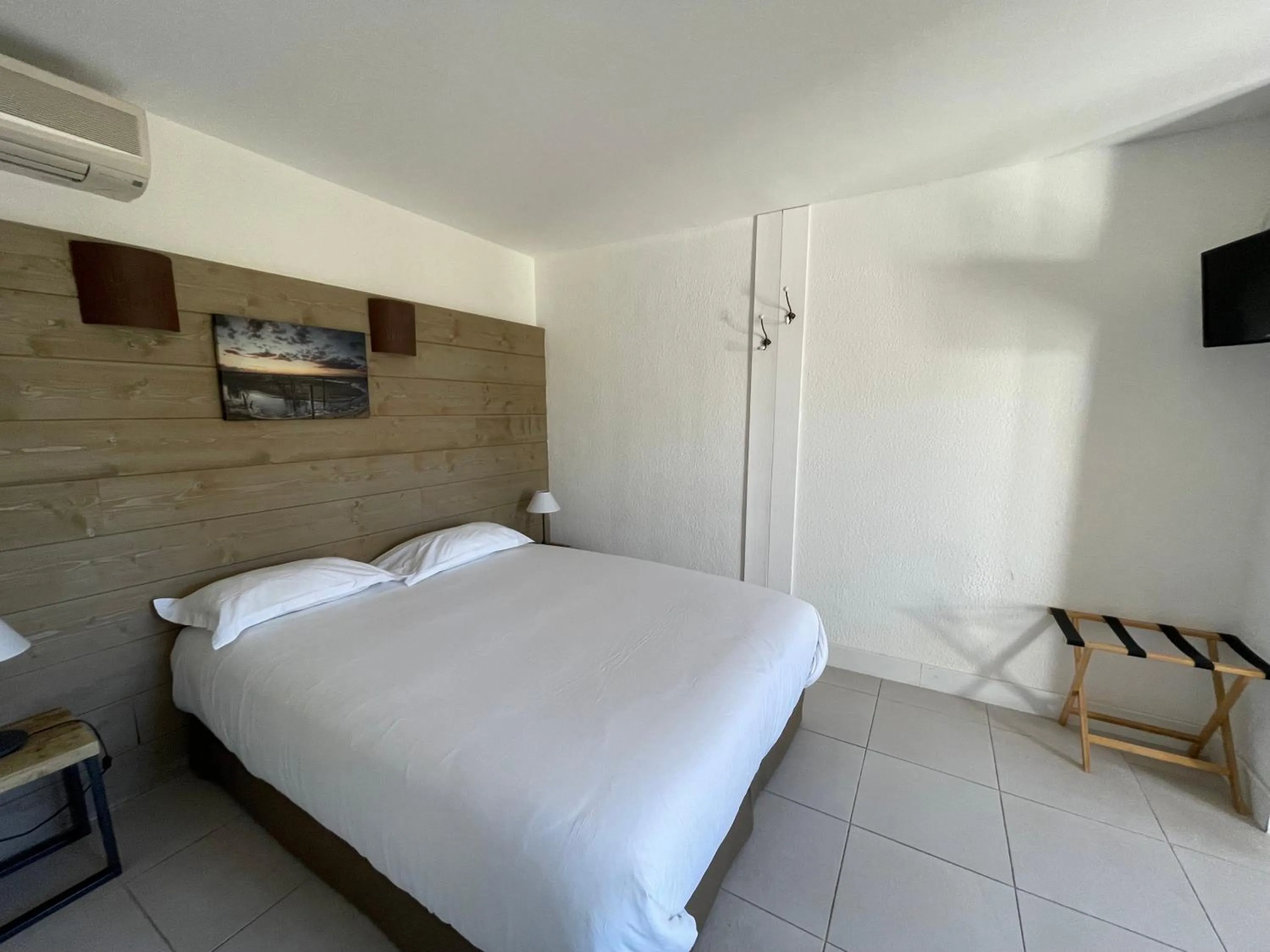 Bed in Mas Des Salicornes