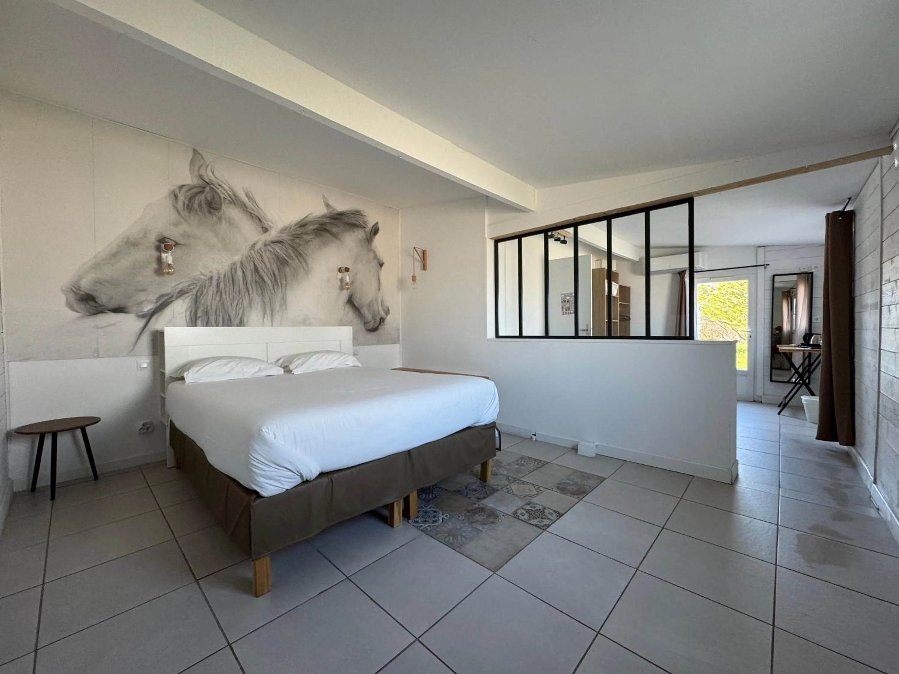 Bed in Mas Des Salicornes