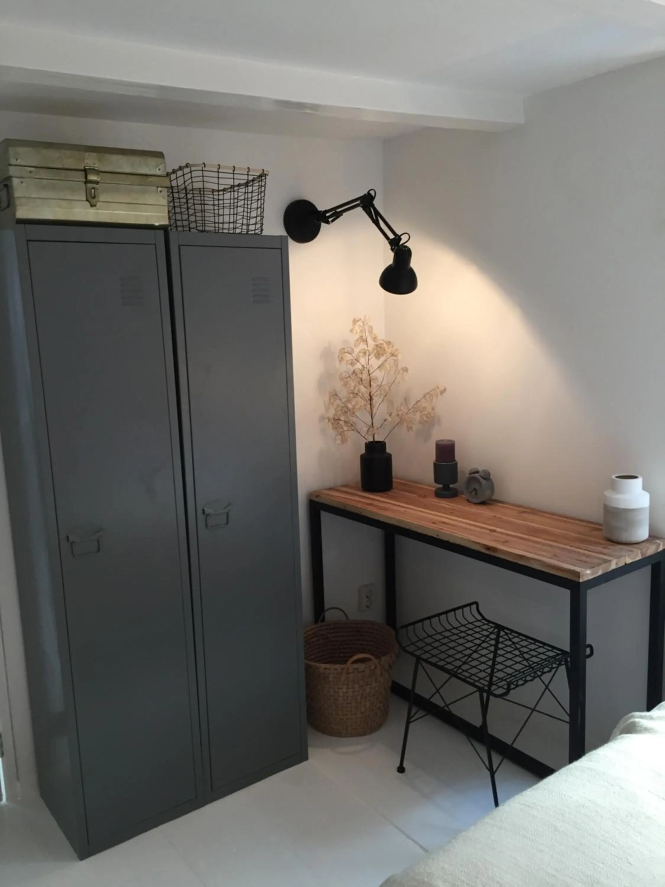 wardrobe in Your a Royalty - Equal Design by JoyJoyJoy - Top Floor and Top Views - Creating houses for the poor