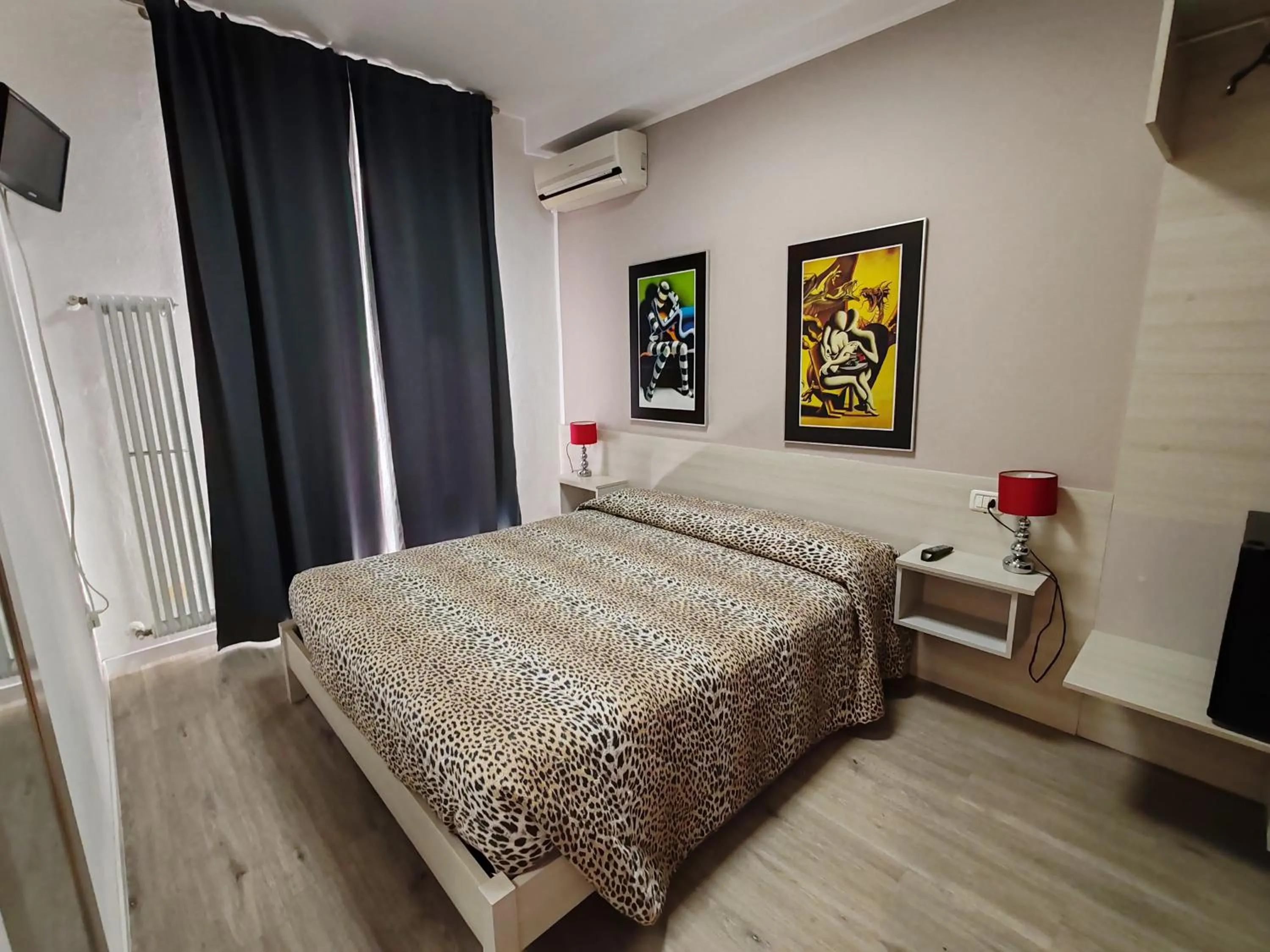 Bedroom, Bed in BB Ombretta