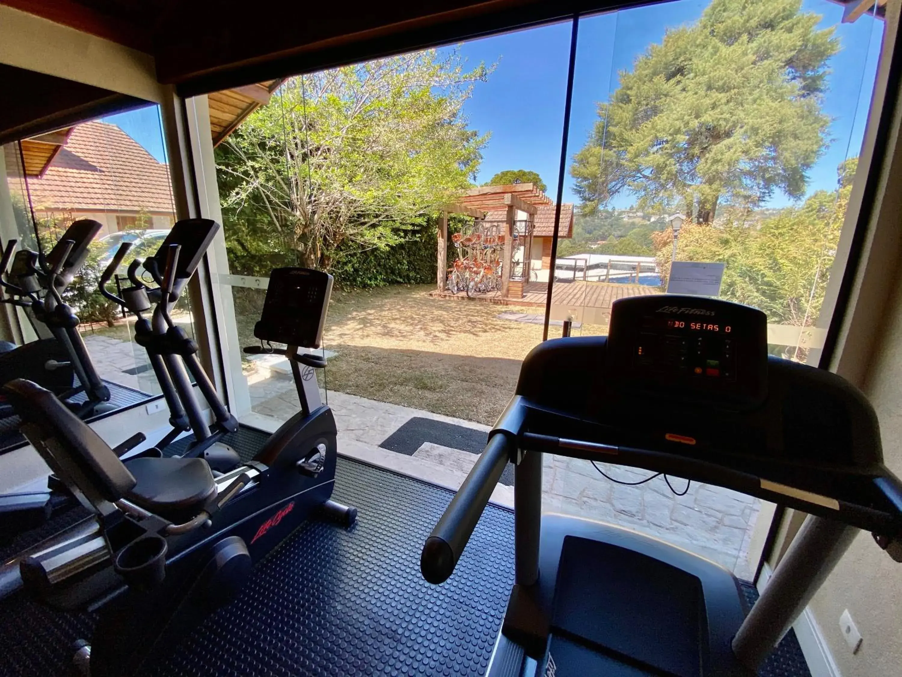 Fitness centre/facilities in Hotel Boutique QUEBRA-NOZ Fitness centre/facilities in Hotel Boutique QUEBRA-NOZ