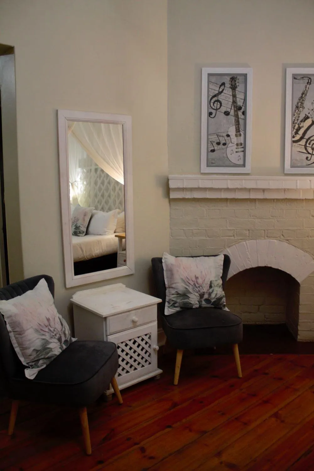 Seating area in Lockerbie Lodge