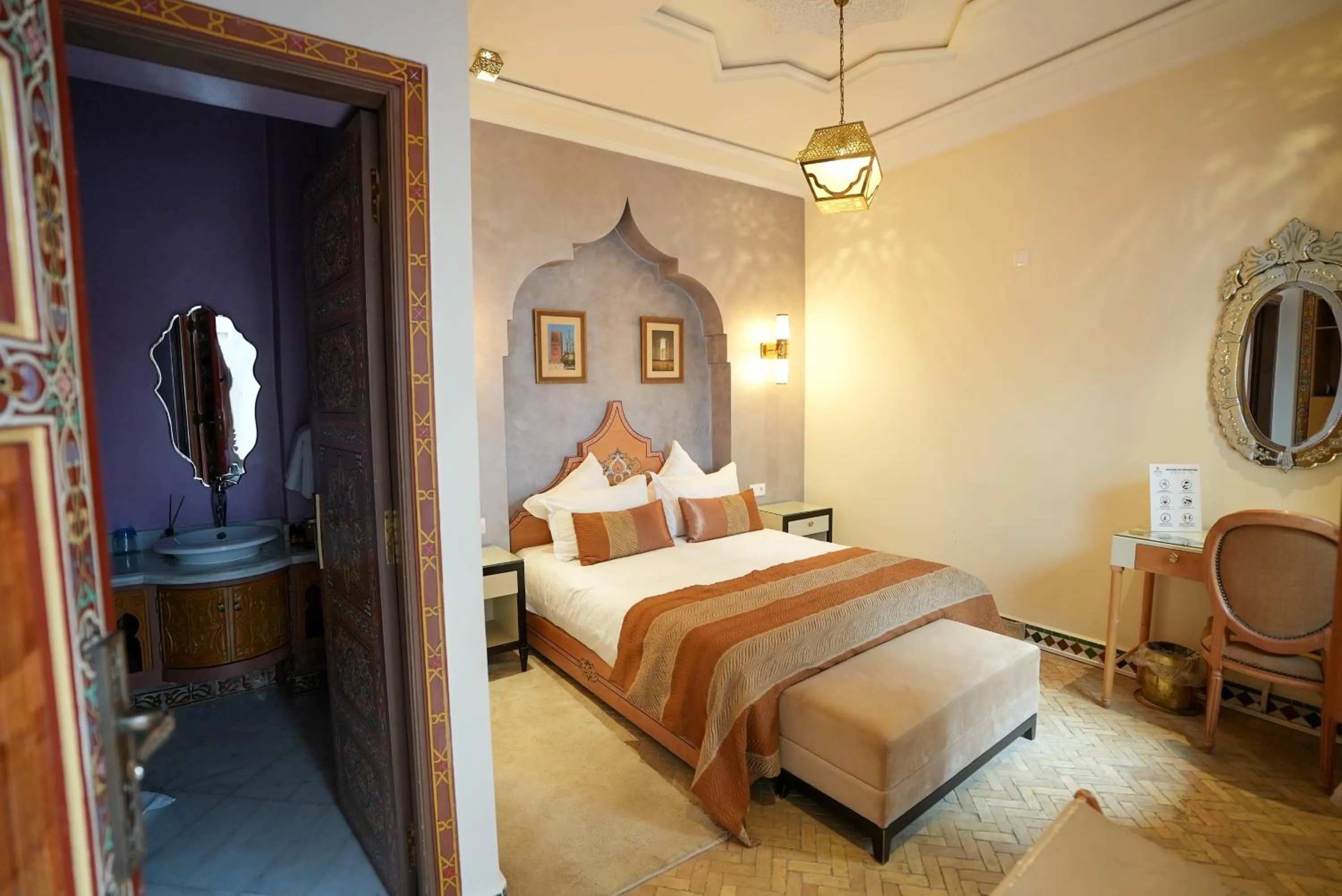 Bed in Palais Zahia Hotel & Spa