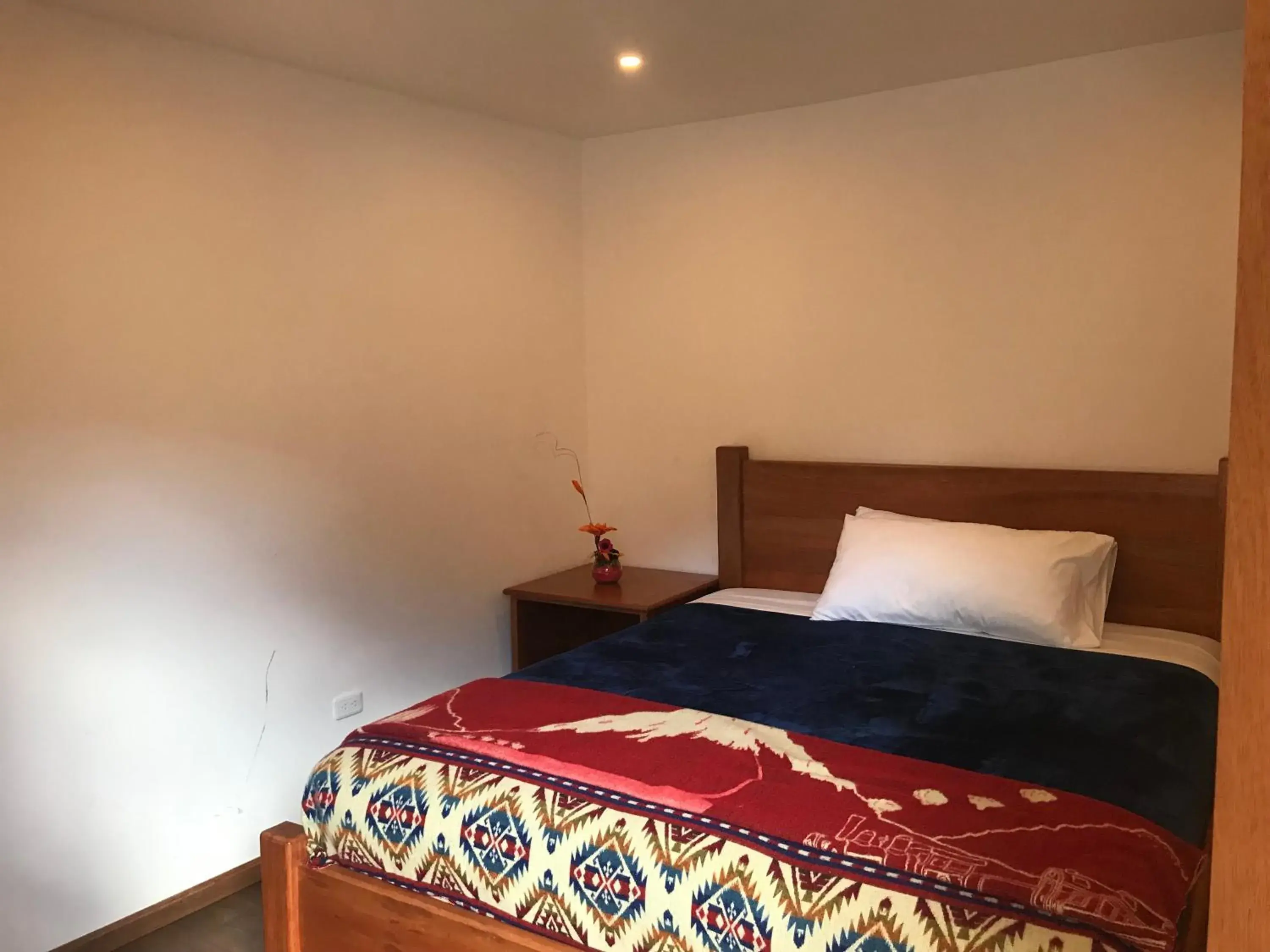 Superior King Room in Community Hostel Alausi Superior King Room in Community Hostel Alausi