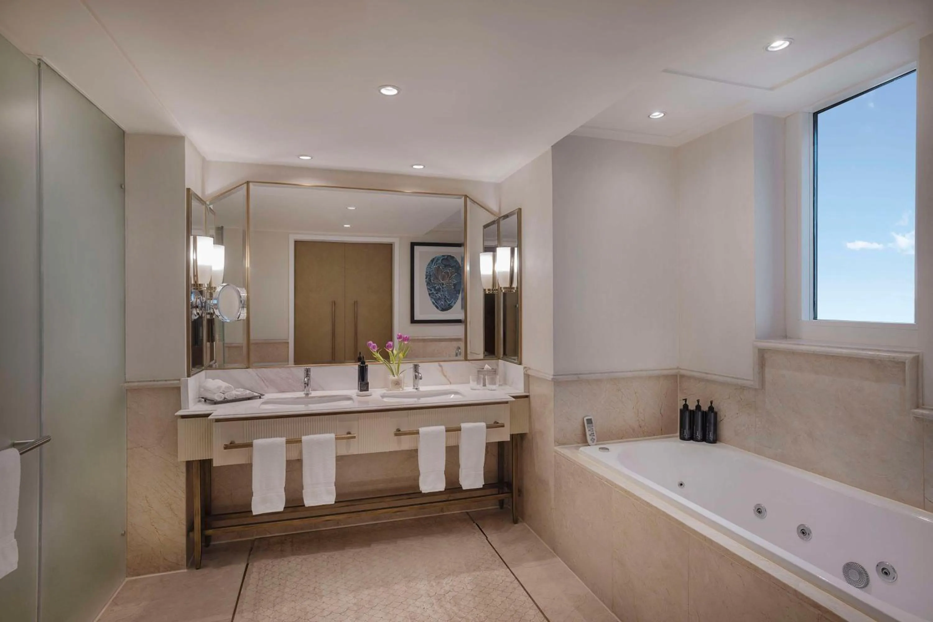 Bathroom in Waldorf Astoria Cairo Heliopolis